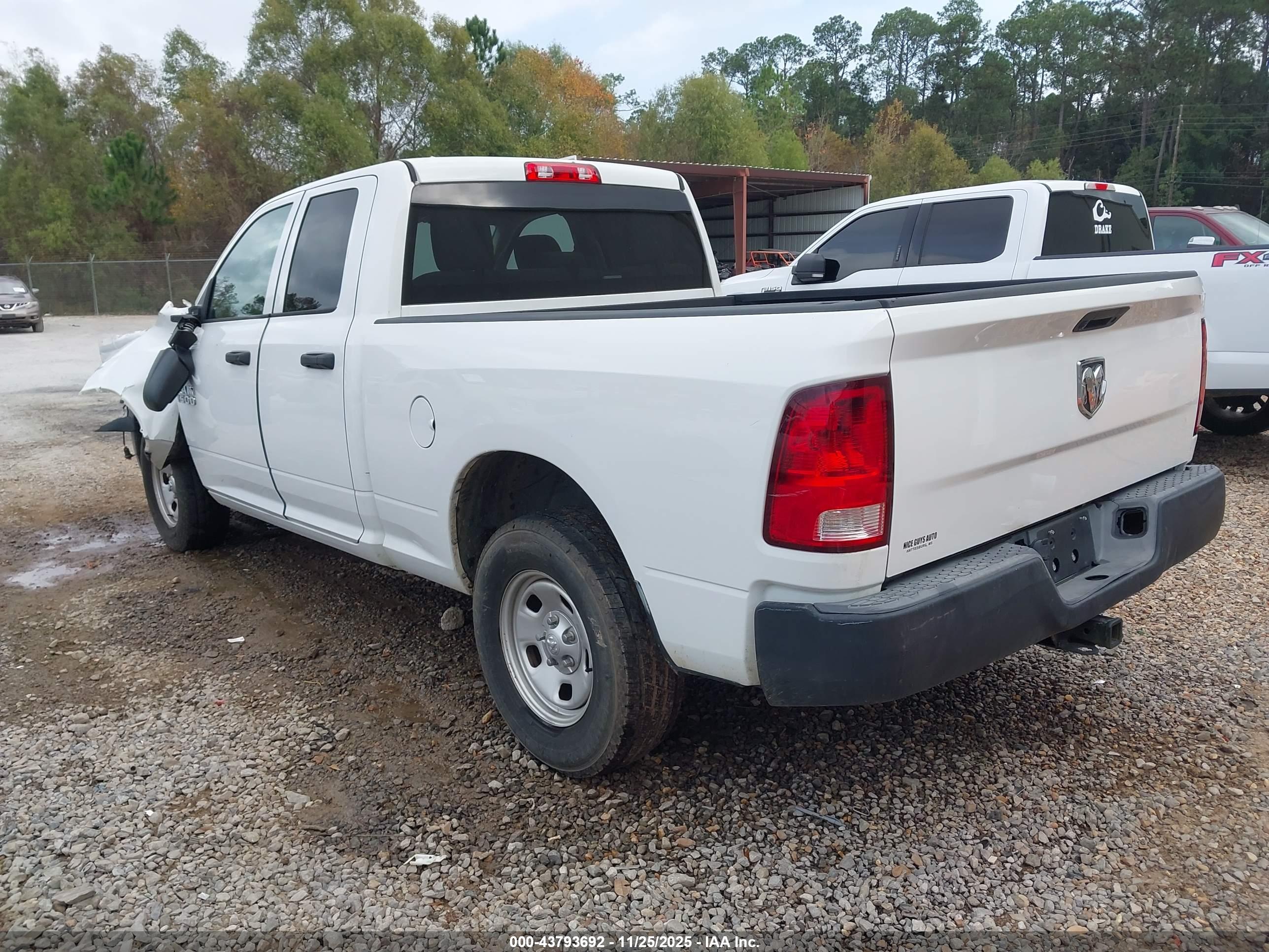 RAM 1500 image 3