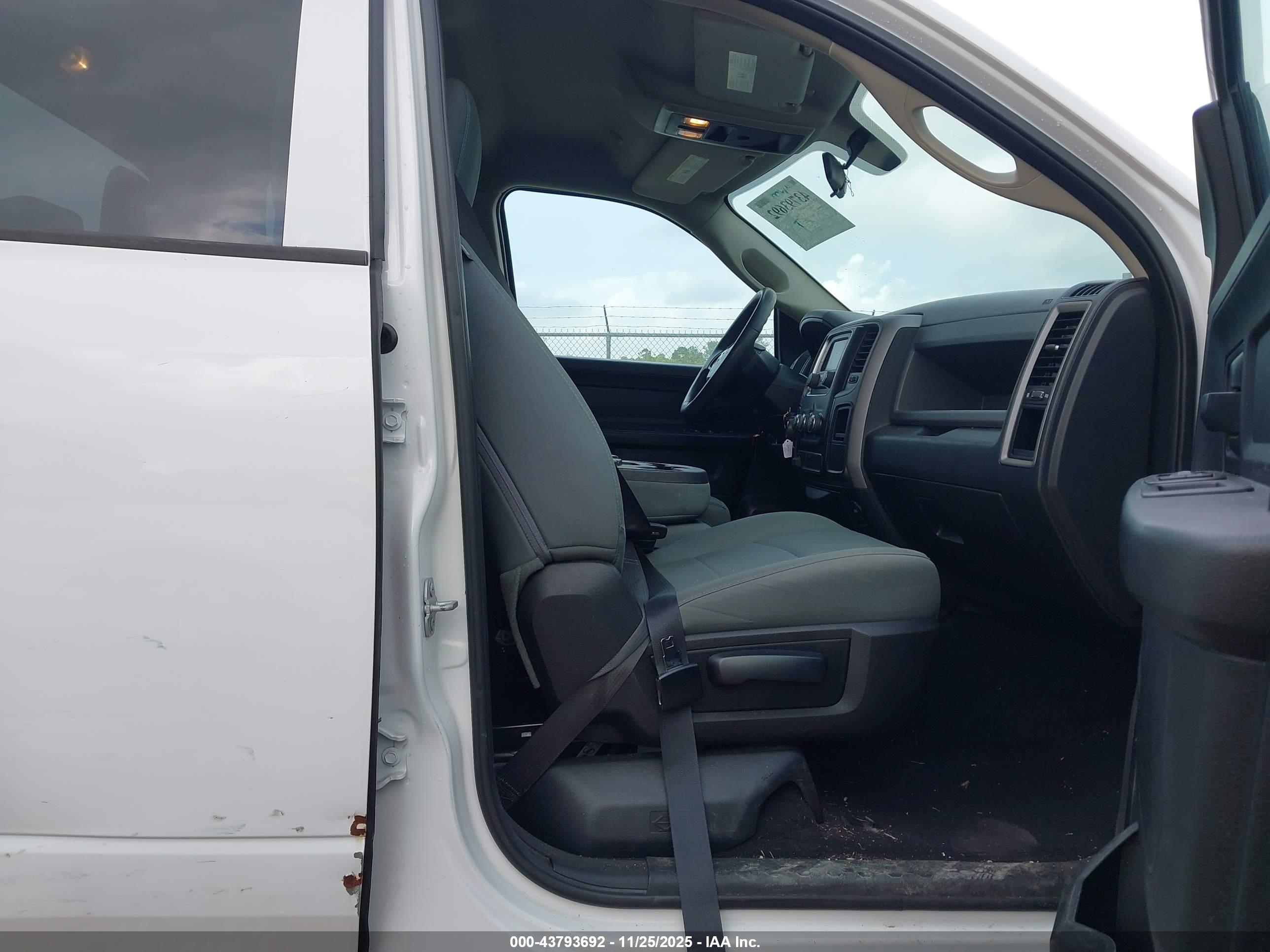 RAM 1500 image 5