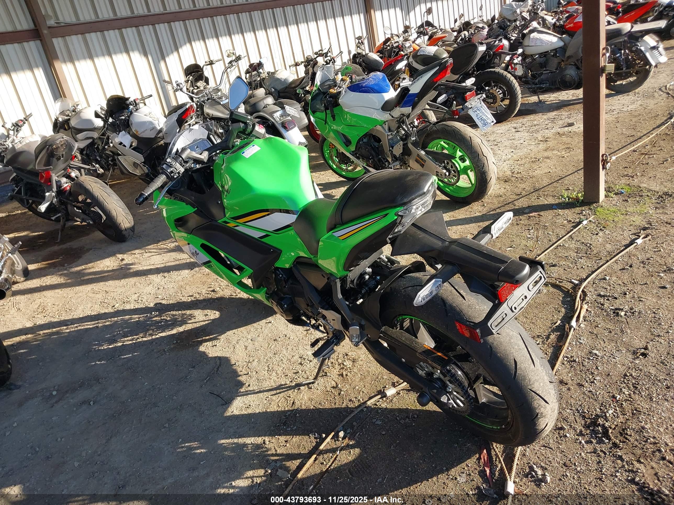 KAWASAKI EX650 image 3