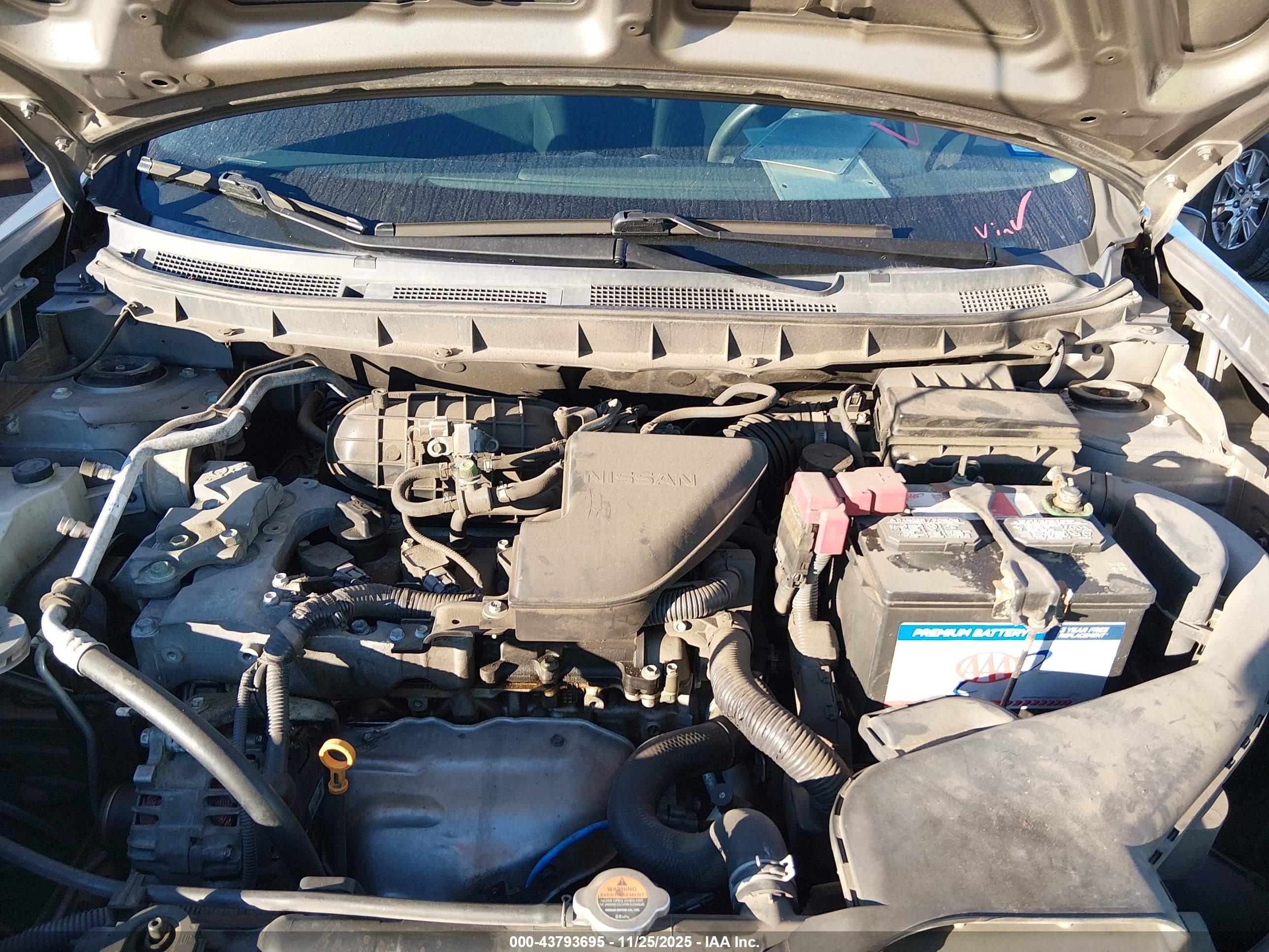 NISSAN ROGUE image 10