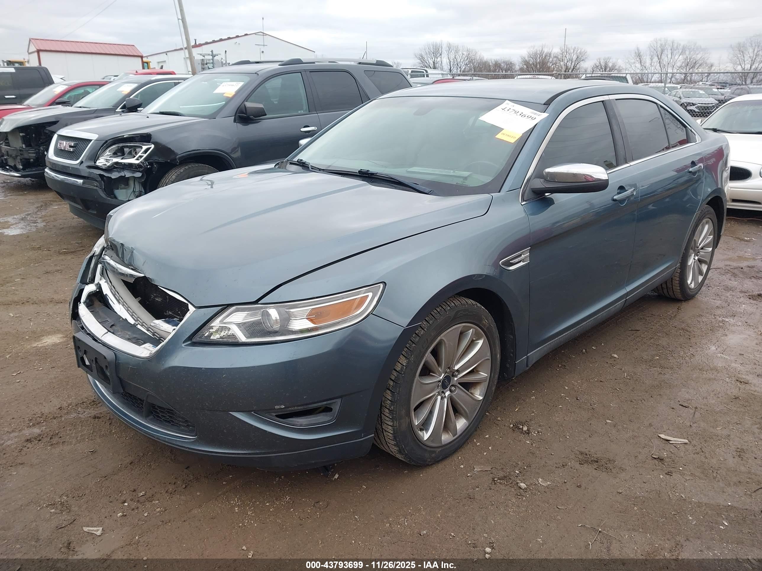 FORD TAURUS image 2