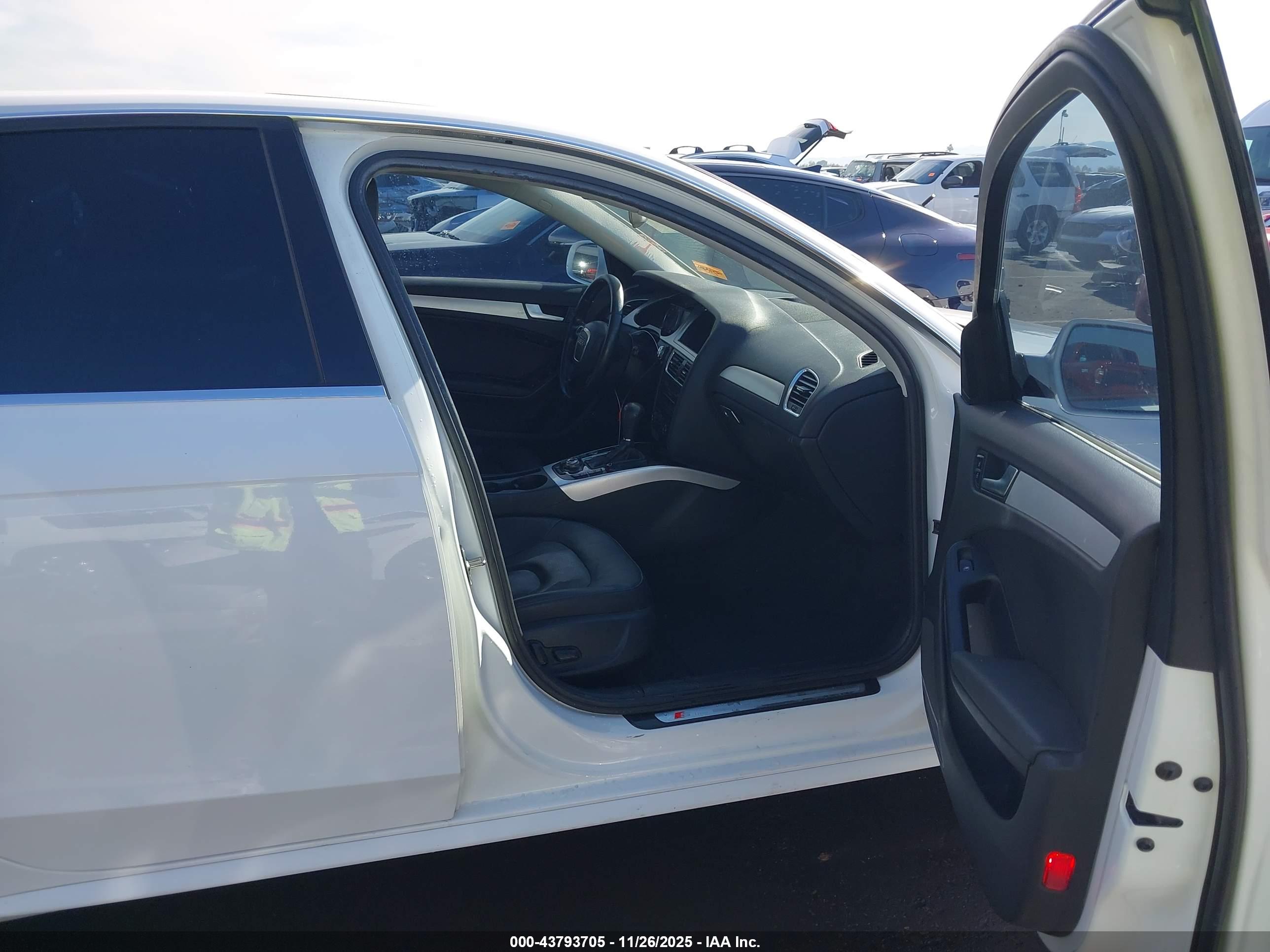 AUDI A4 image 5