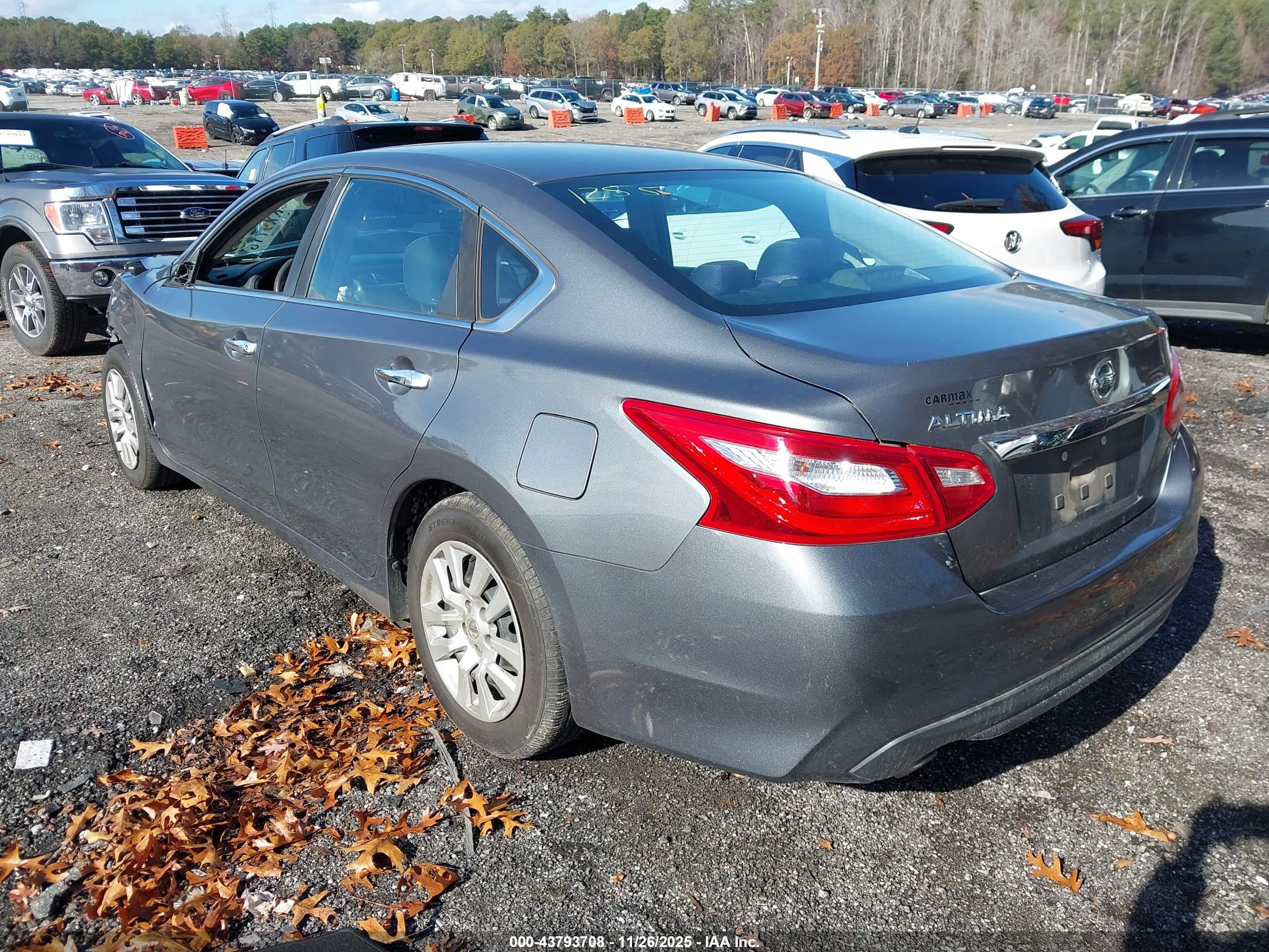 NISSAN ALTIMA image 3
