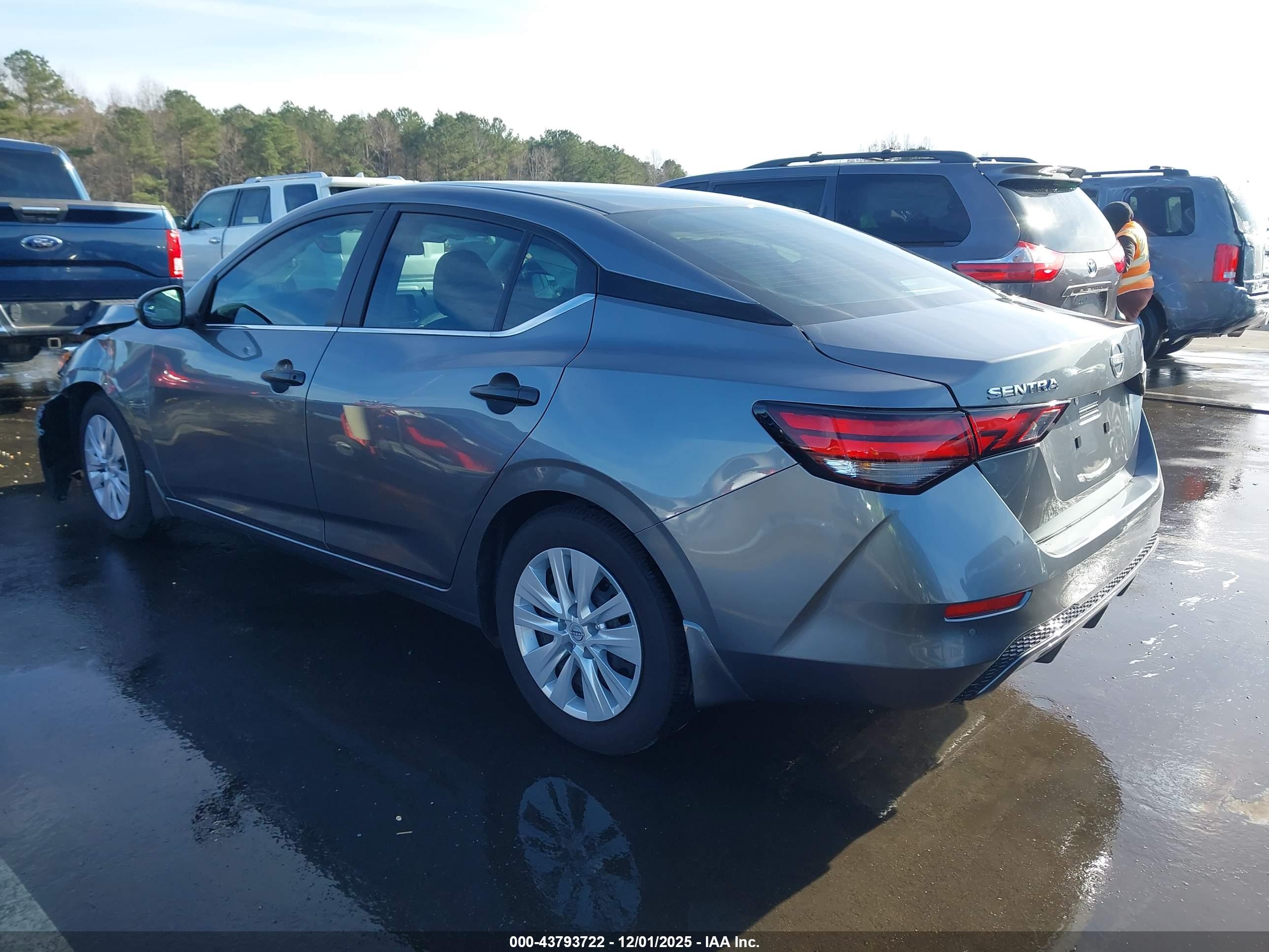 NISSAN SENTRA image 3