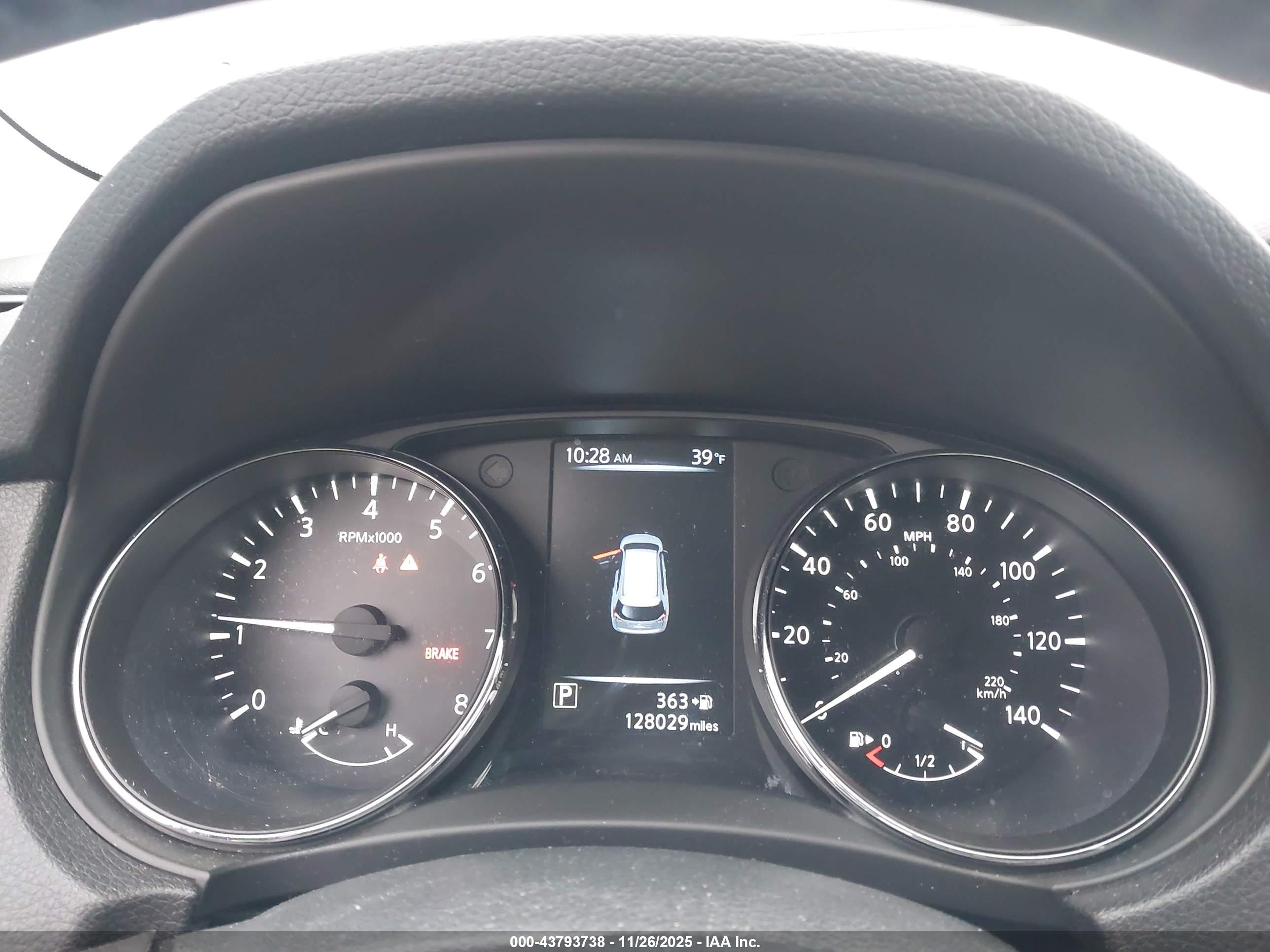 NISSAN ROGUE image 7