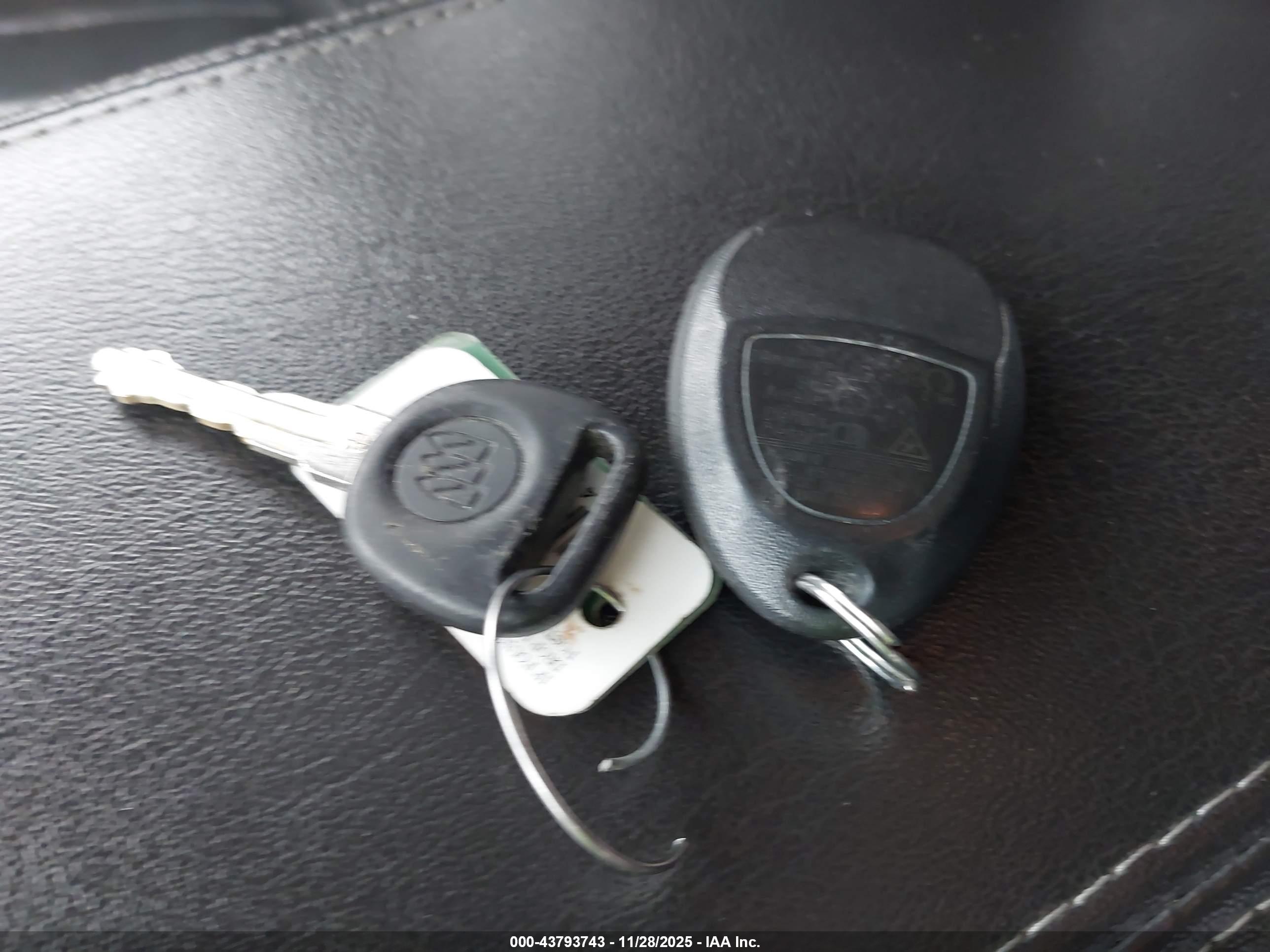 BUICK ENCLAVE image 11