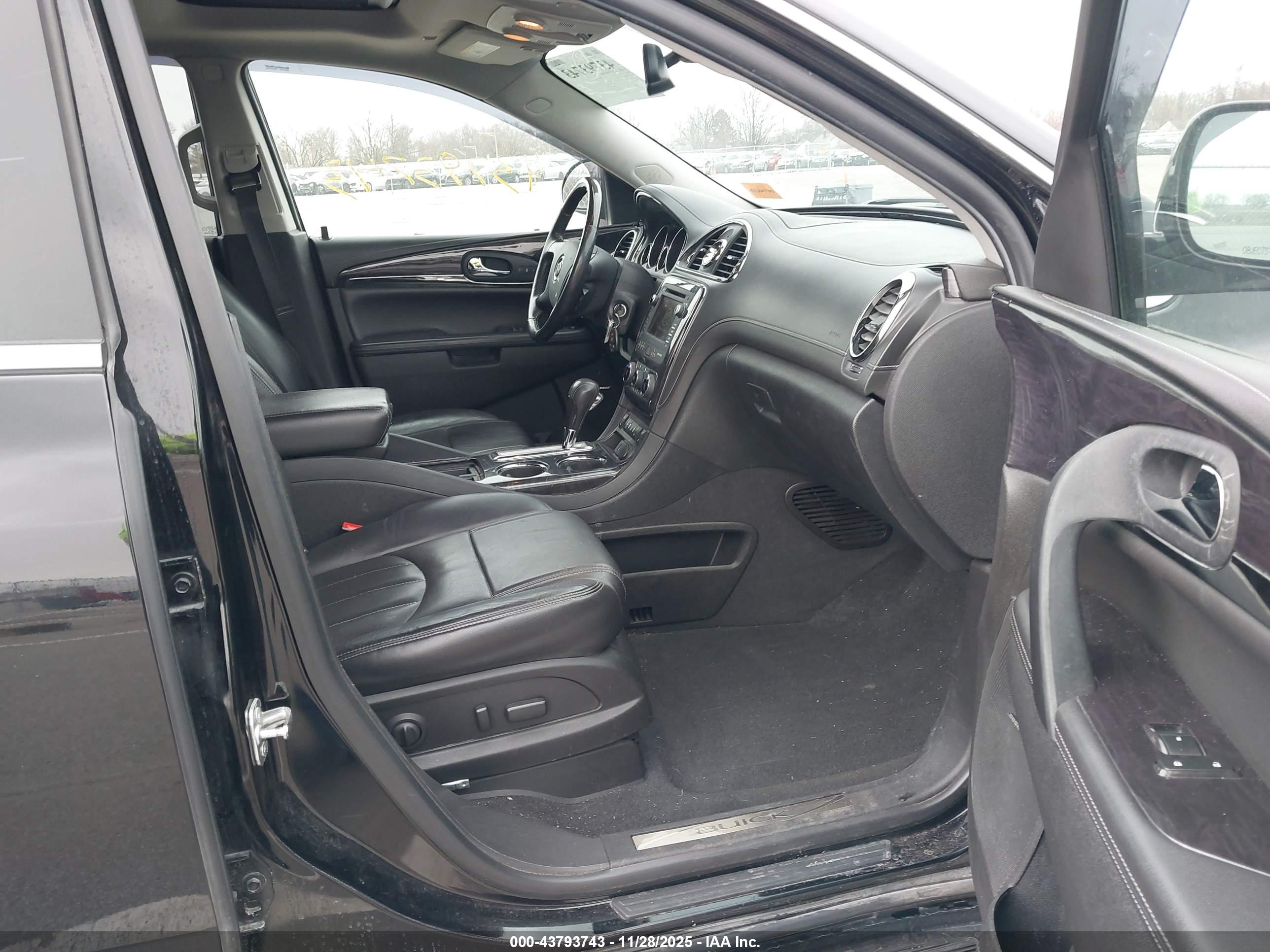 BUICK ENCLAVE image 5