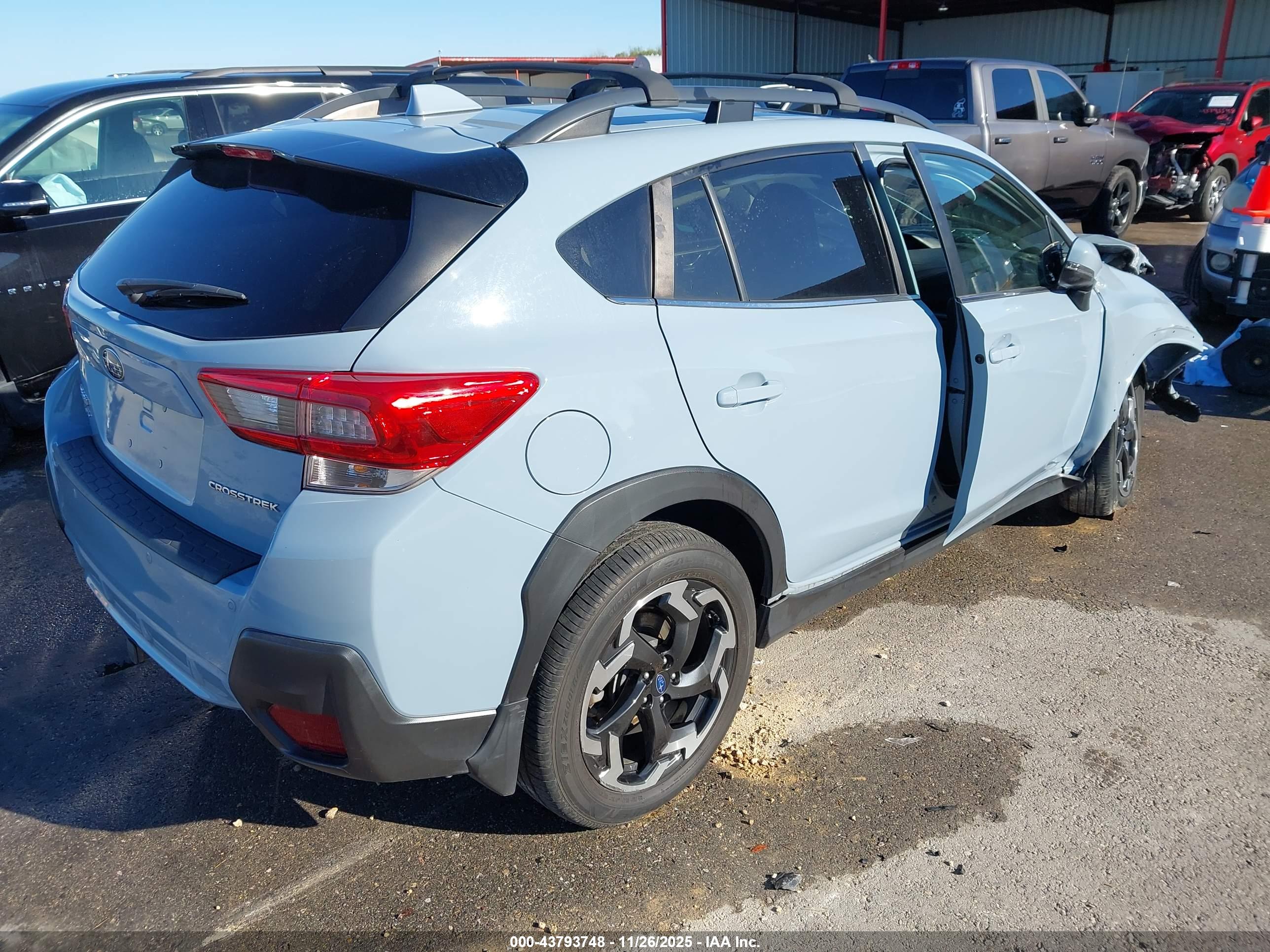 SUBARU CROSSTREK image 4