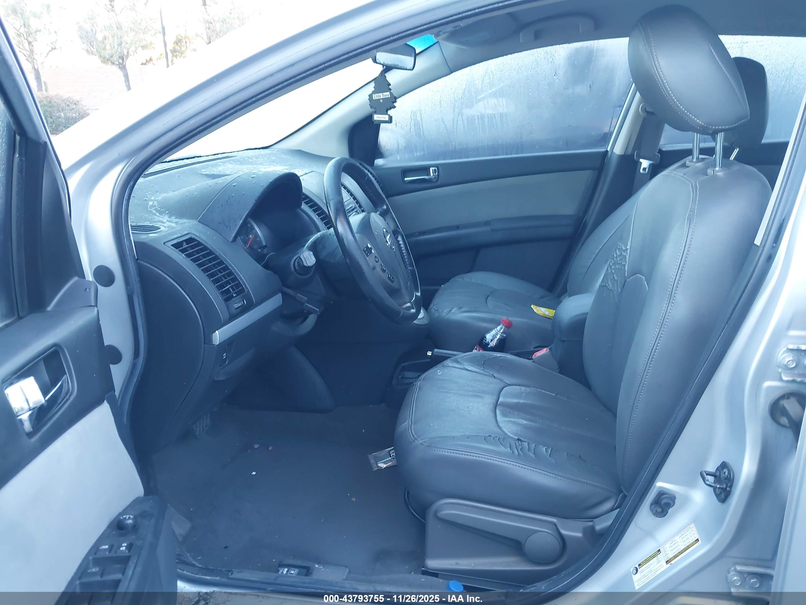 NISSAN SENTRA image 5