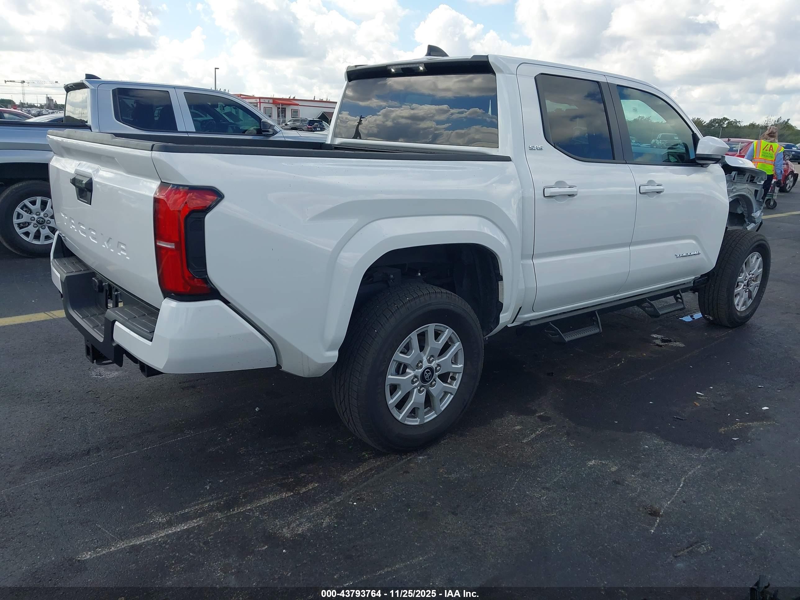 TOYOTA TACOMA image 4