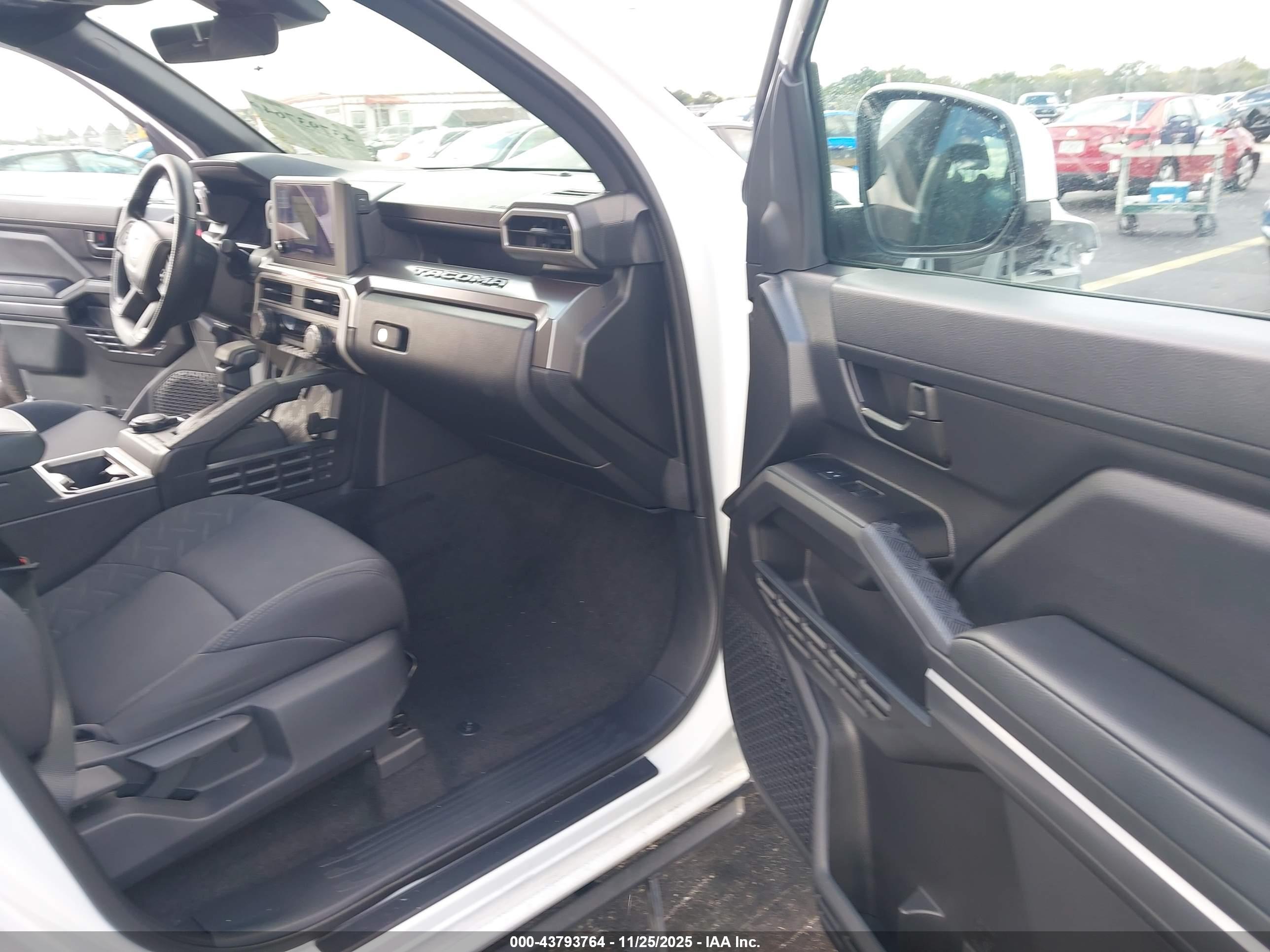 TOYOTA TACOMA image 5