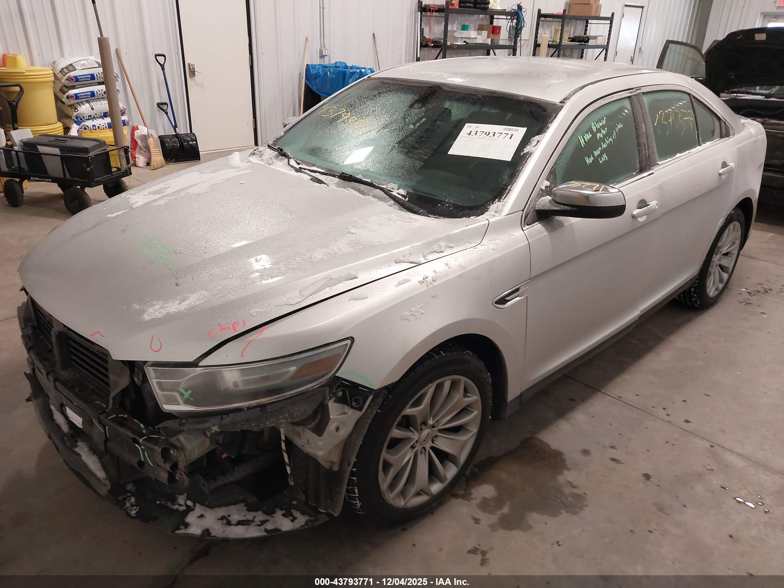 FORD TAURUS image 2