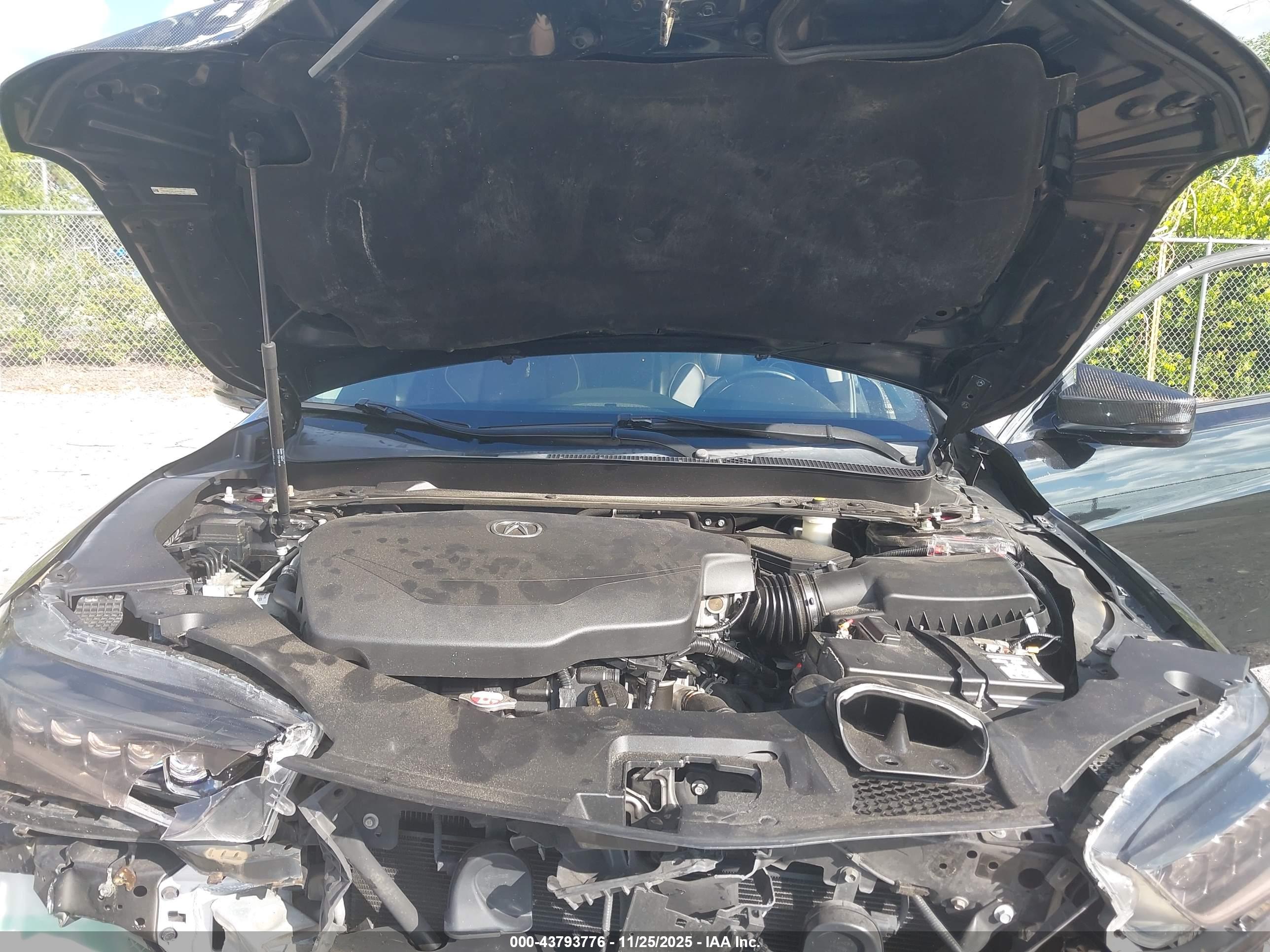 ACURA TLX image 10