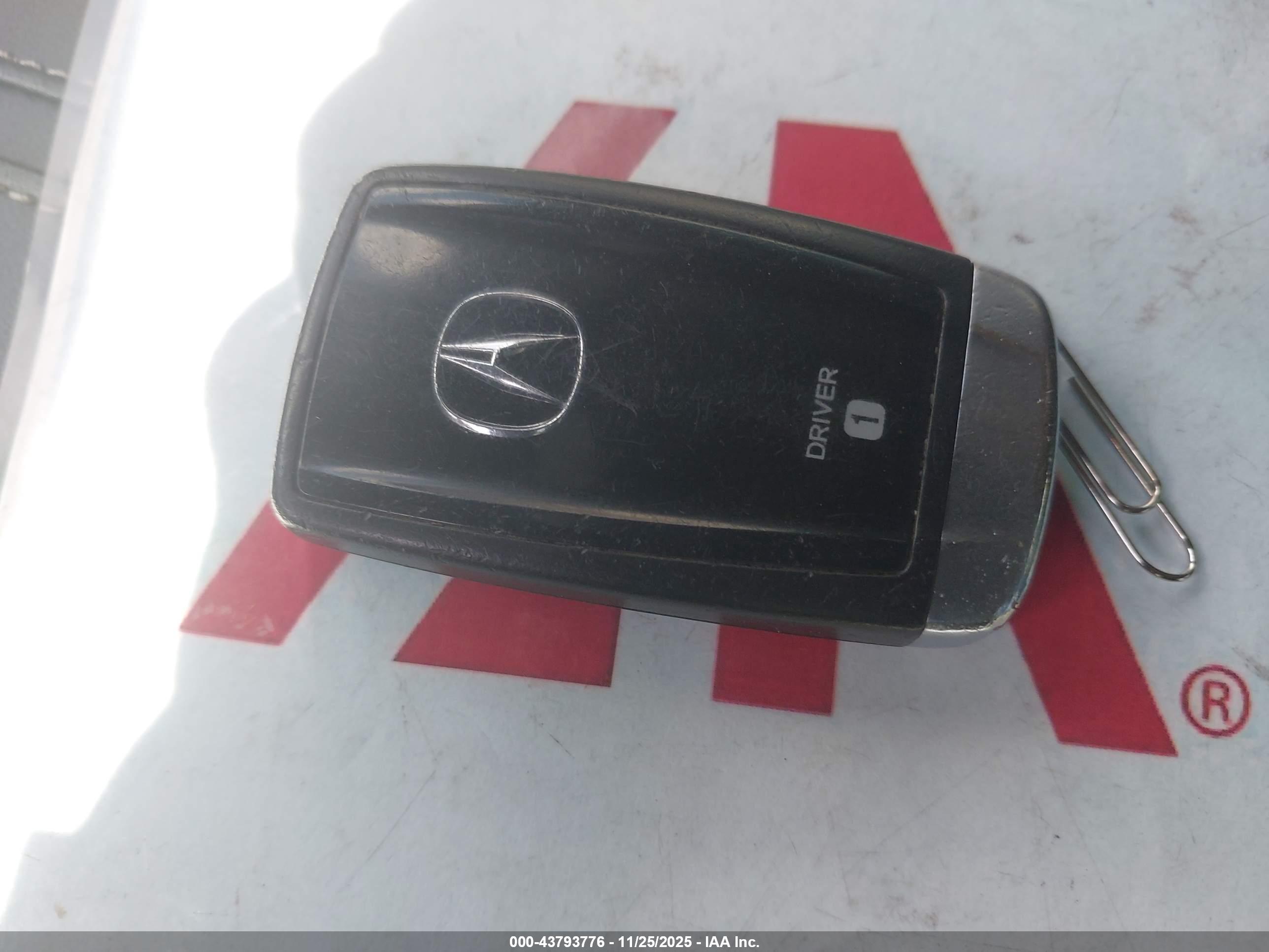 ACURA TLX image 11