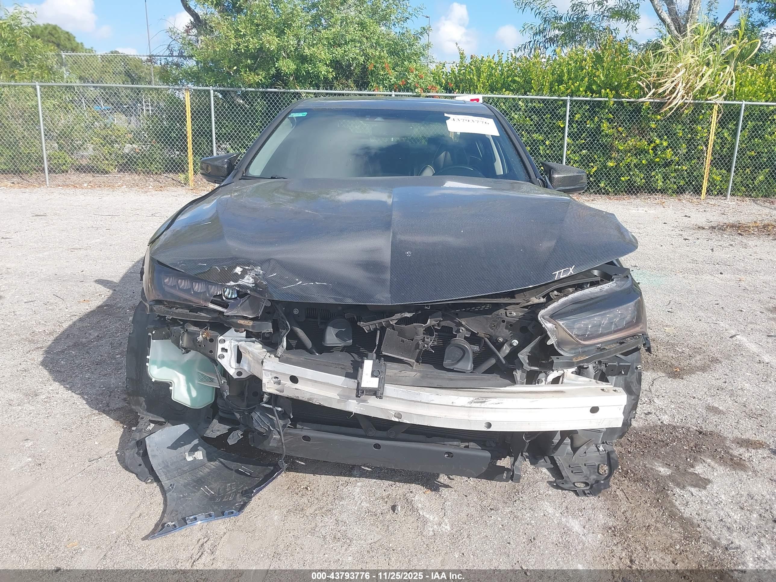 ACURA TLX image 6