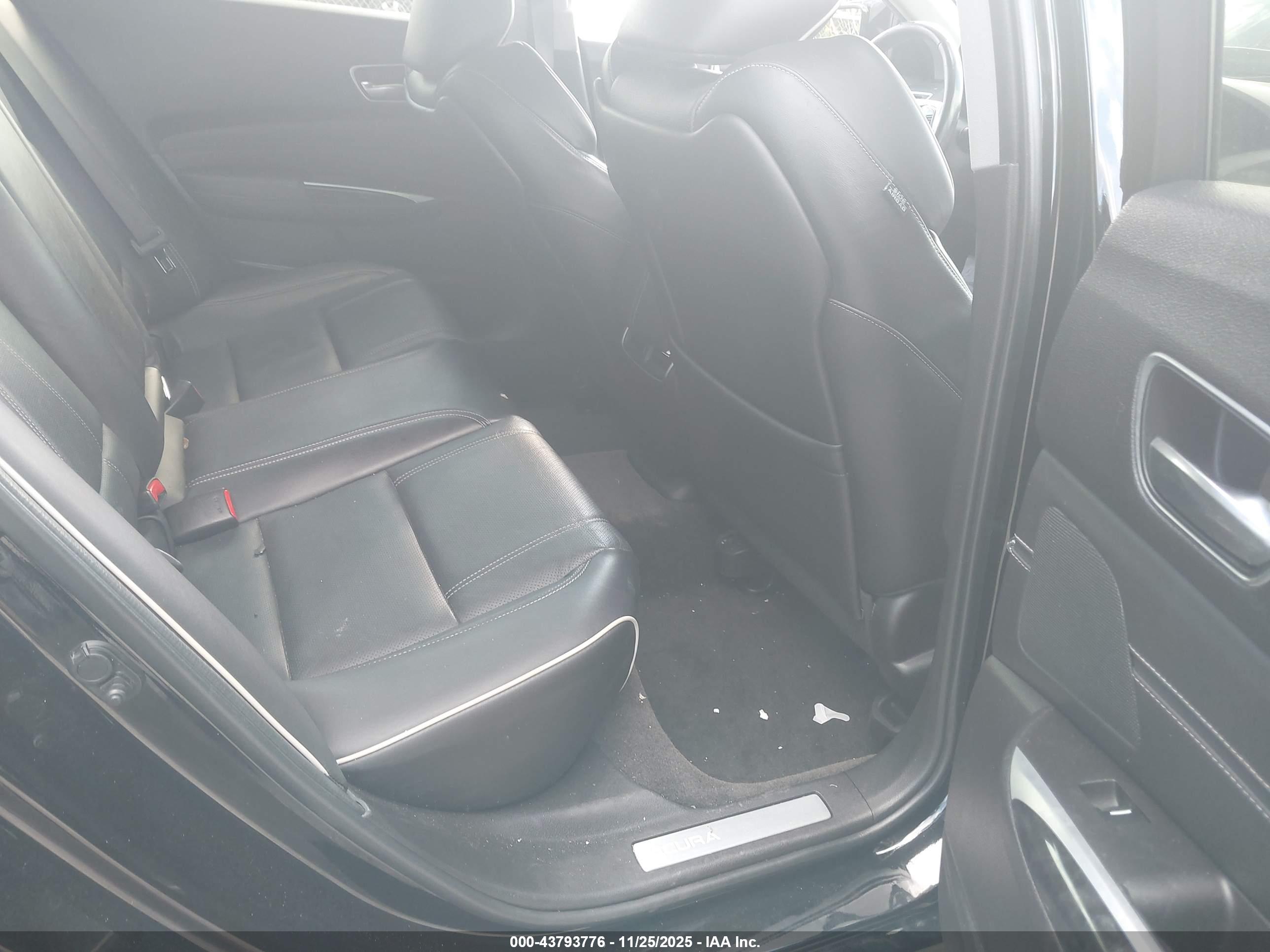 ACURA TLX image 8