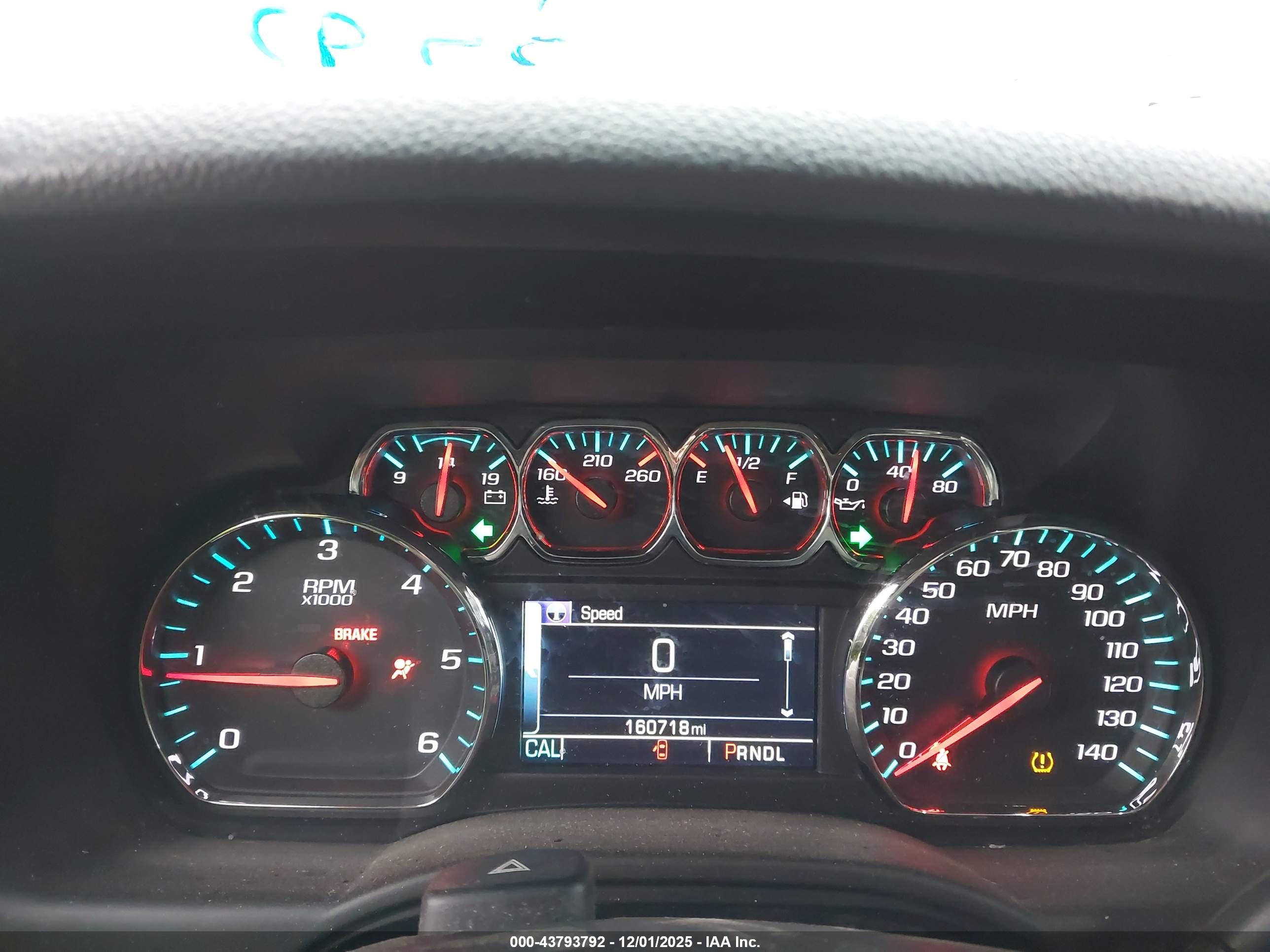 CHEVROLET TAHOE image 7