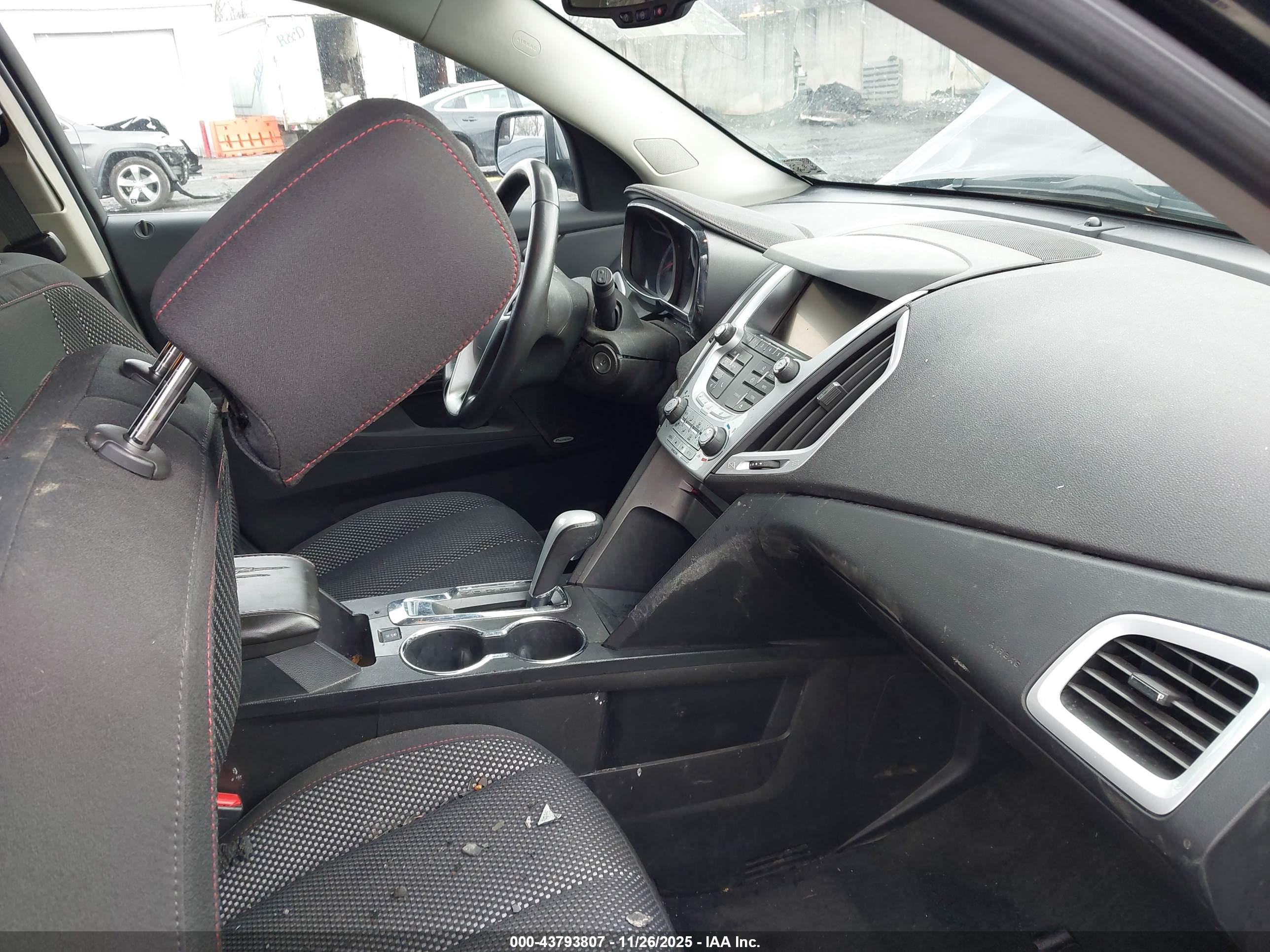 GMC TERRAIN image 5