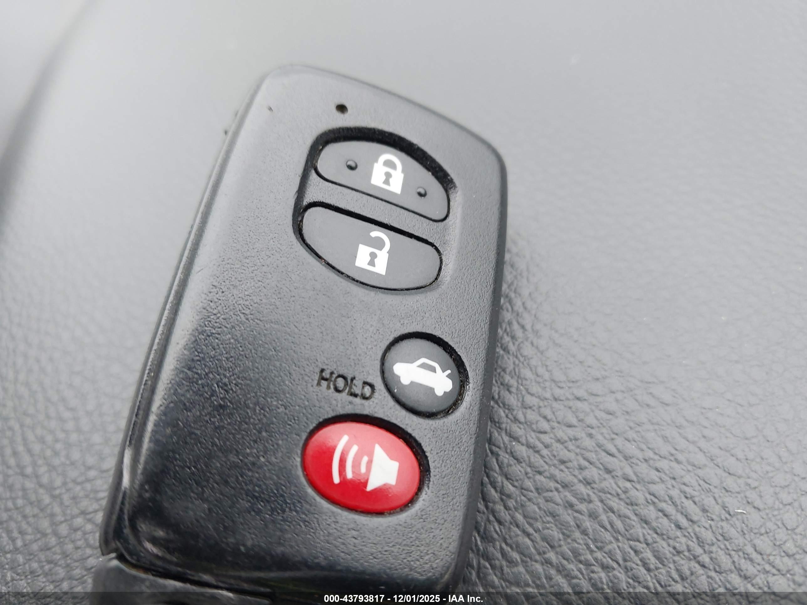SUBARU FORESTER image 11
