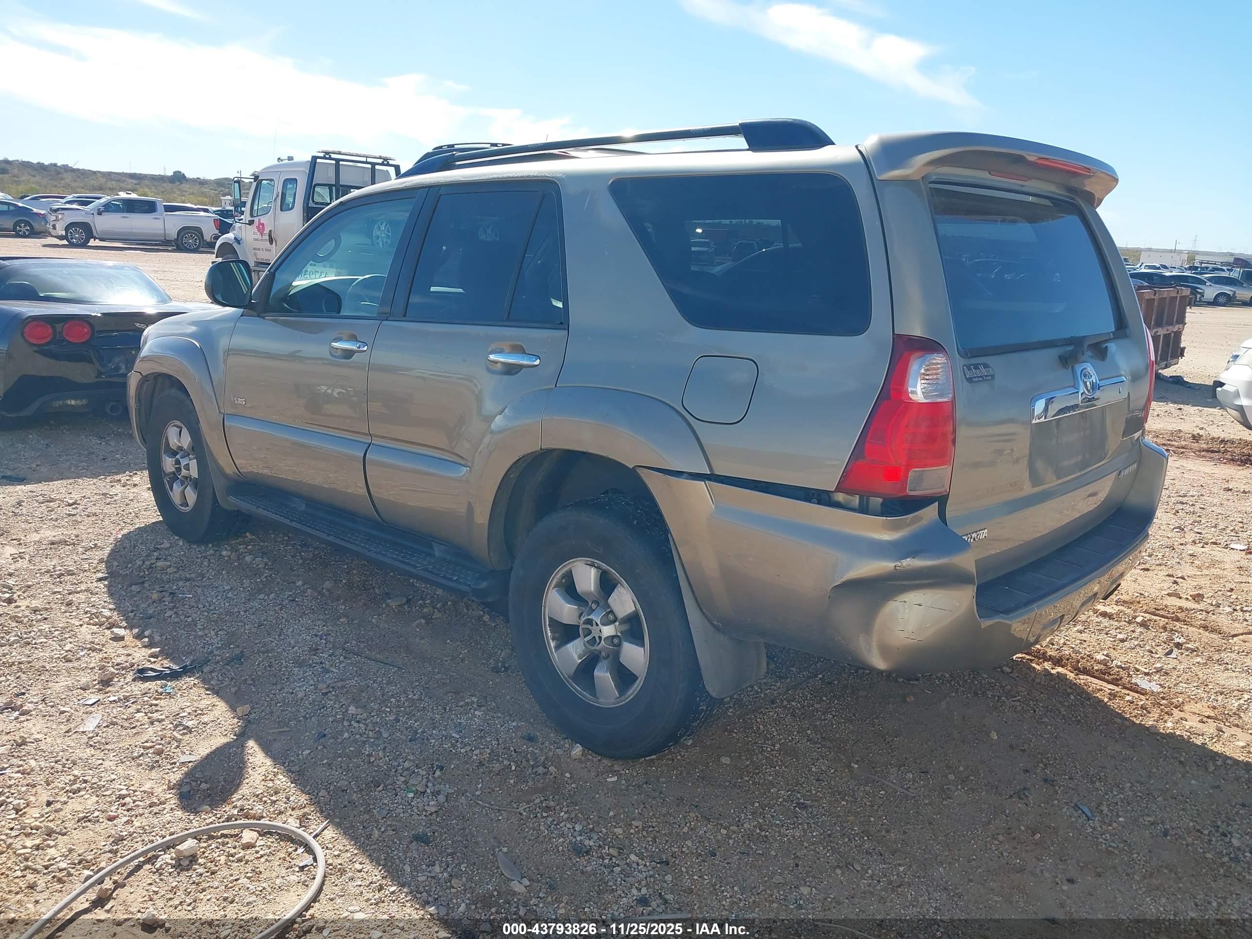 TOYOTA 4RUNNER image 3