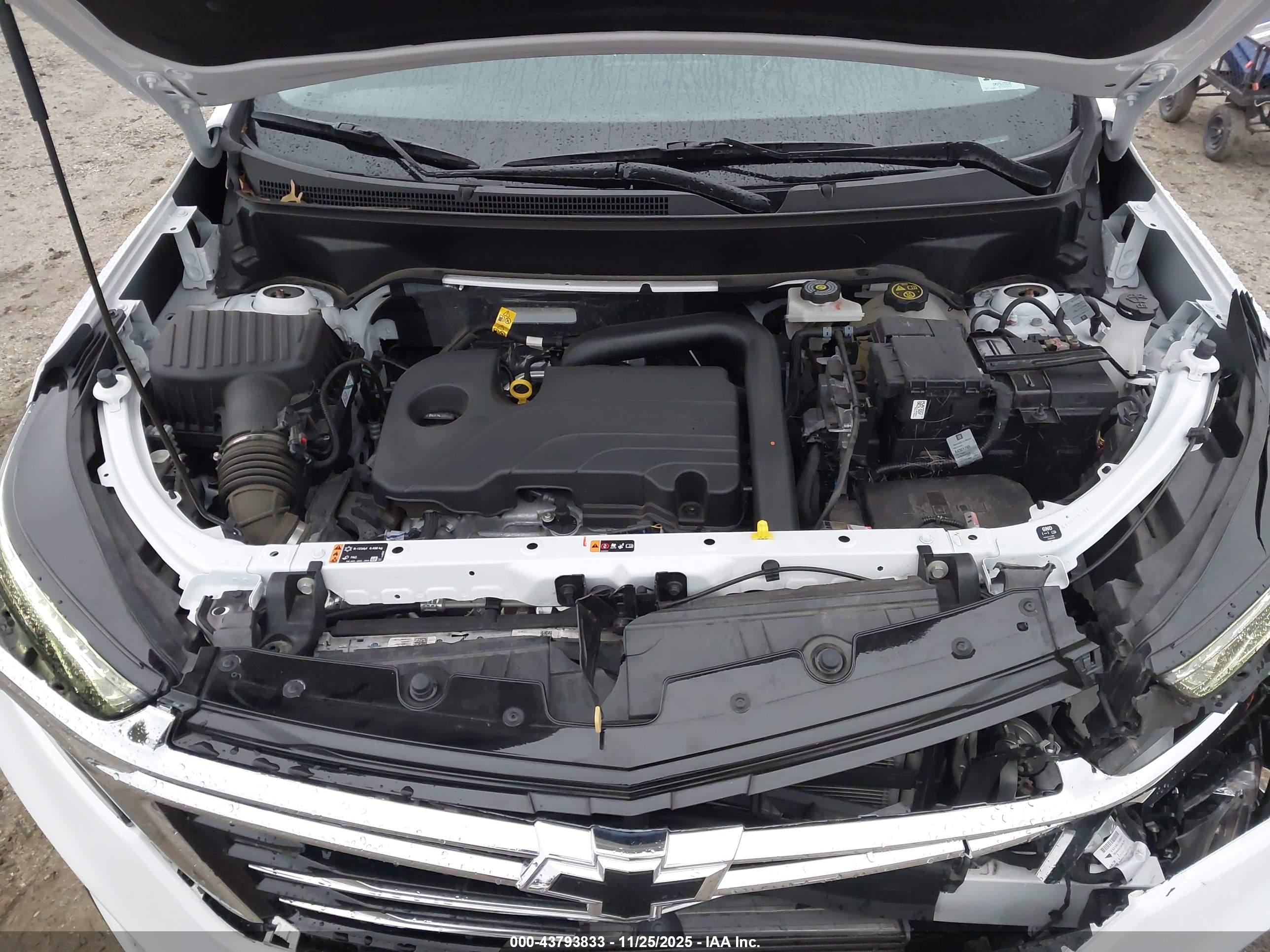 CHEVROLET EQUINOX image 10