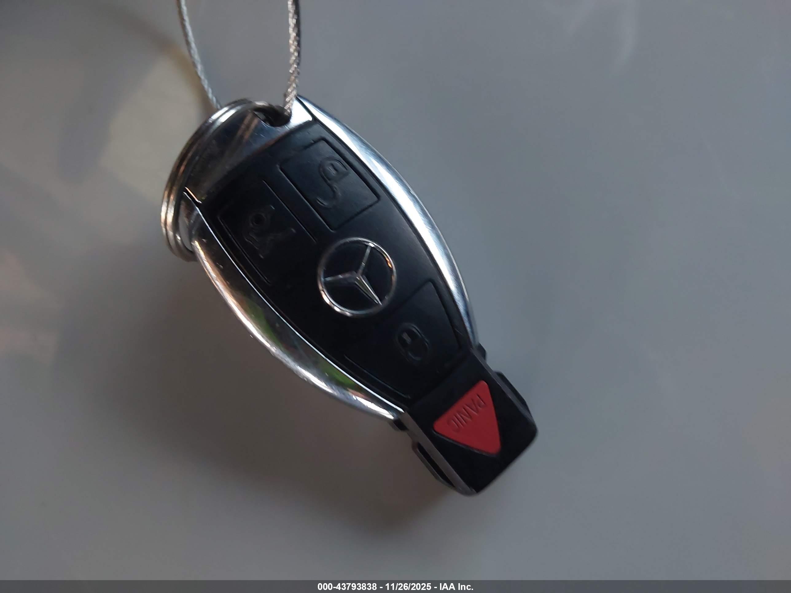 MERCEDES-BENZ C image 11
