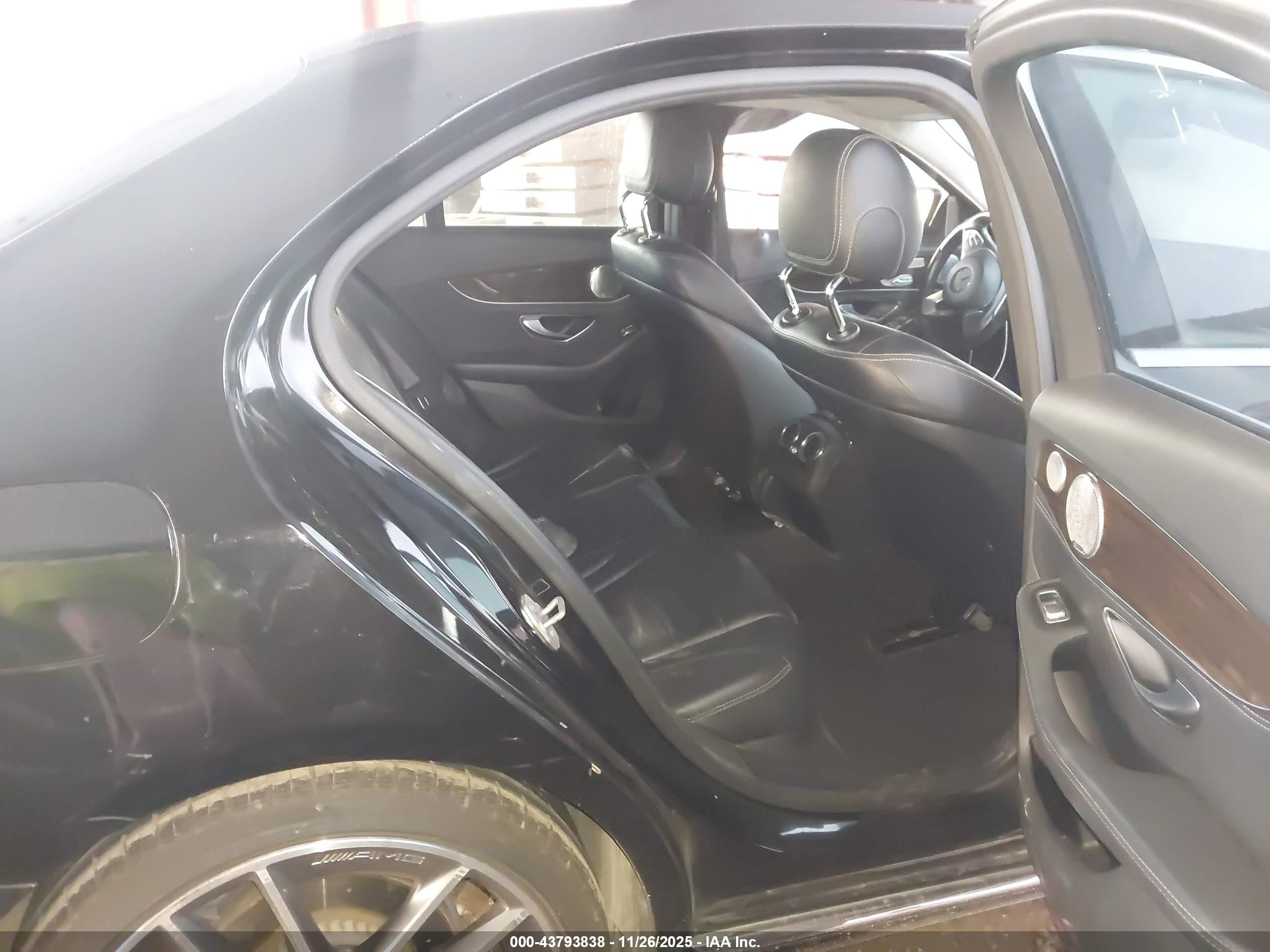 MERCEDES-BENZ C image 8