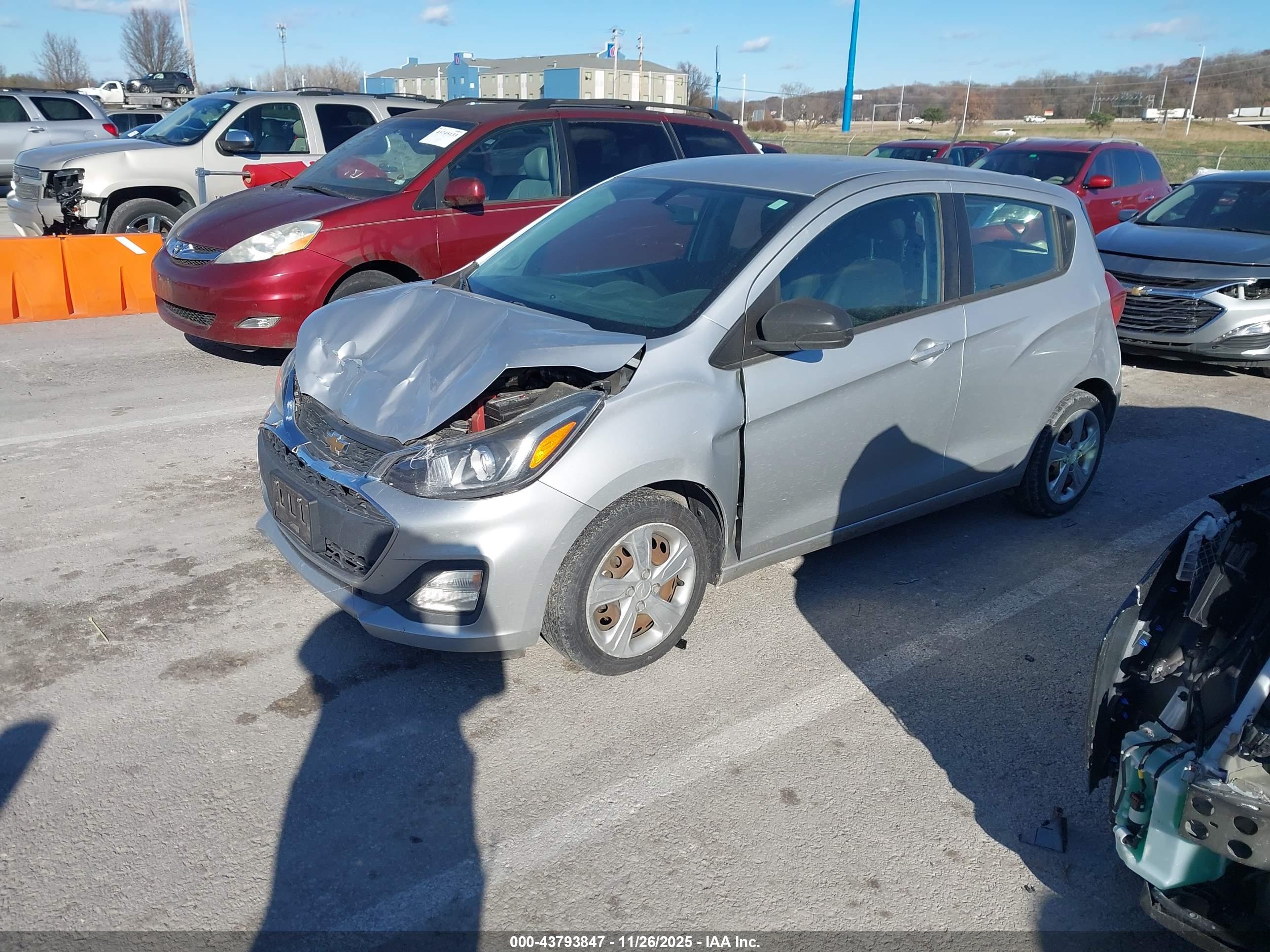 CHEVROLET SPARK image 2