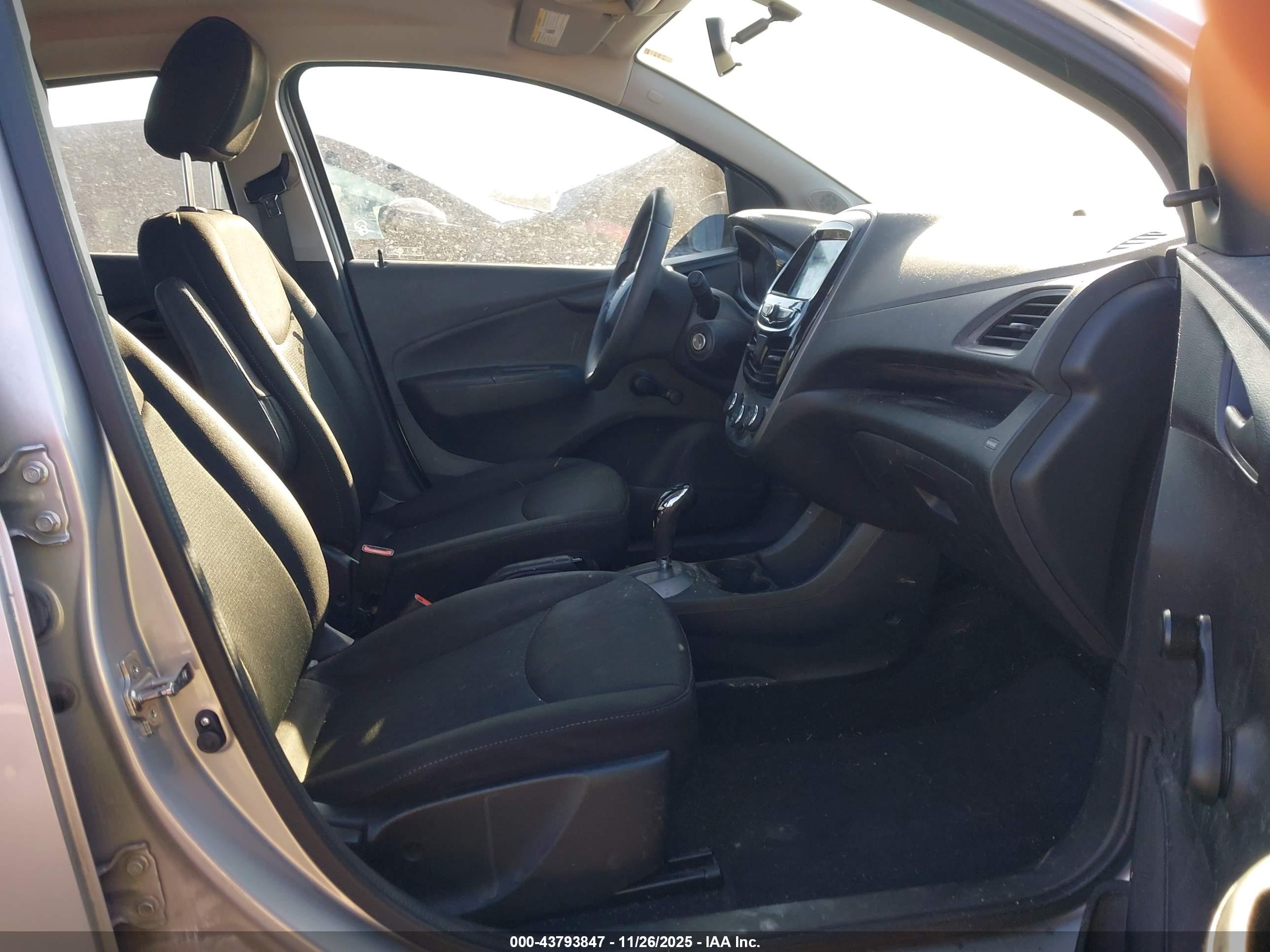 CHEVROLET SPARK image 5