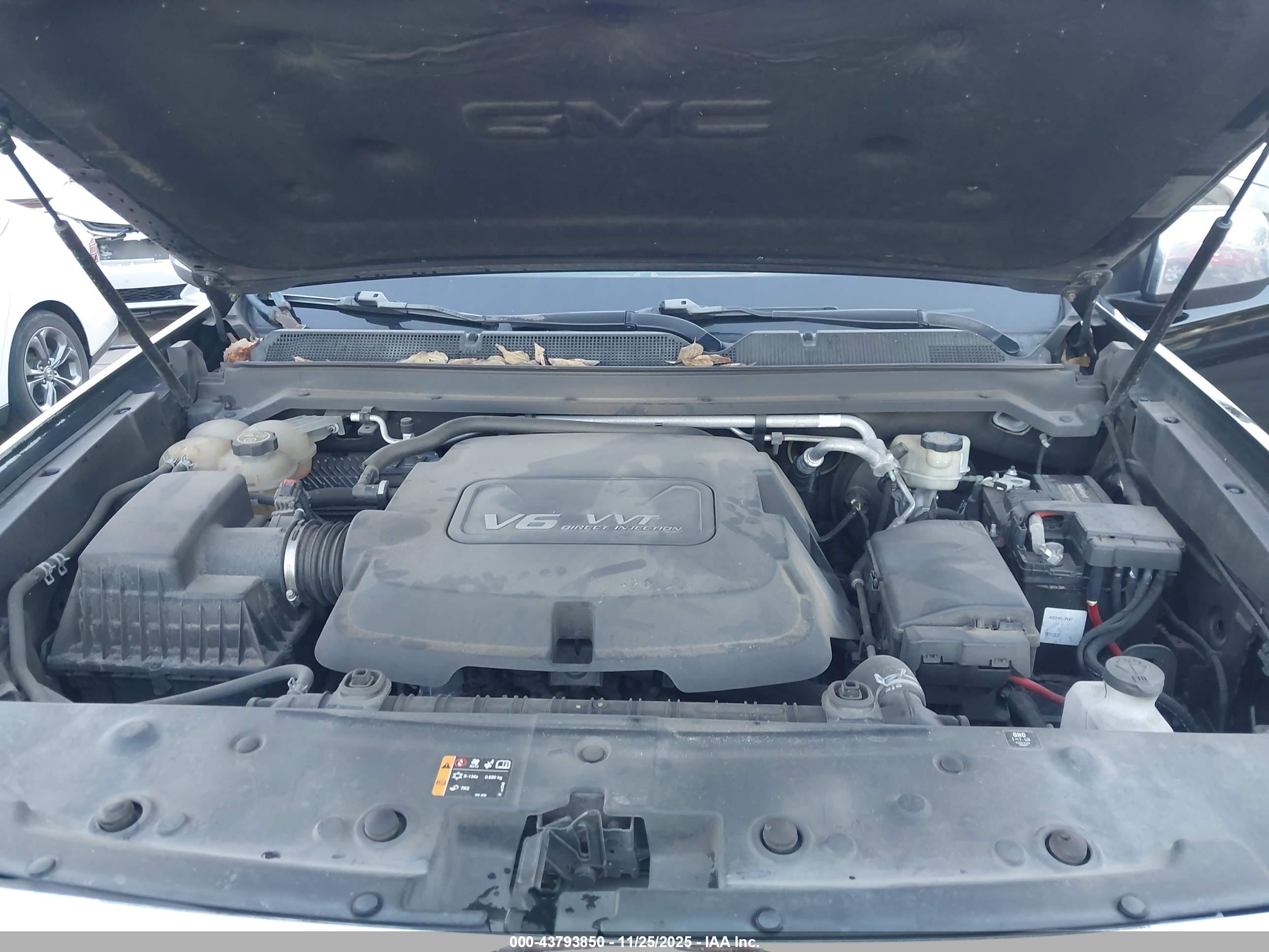 GMC CANYON image 10