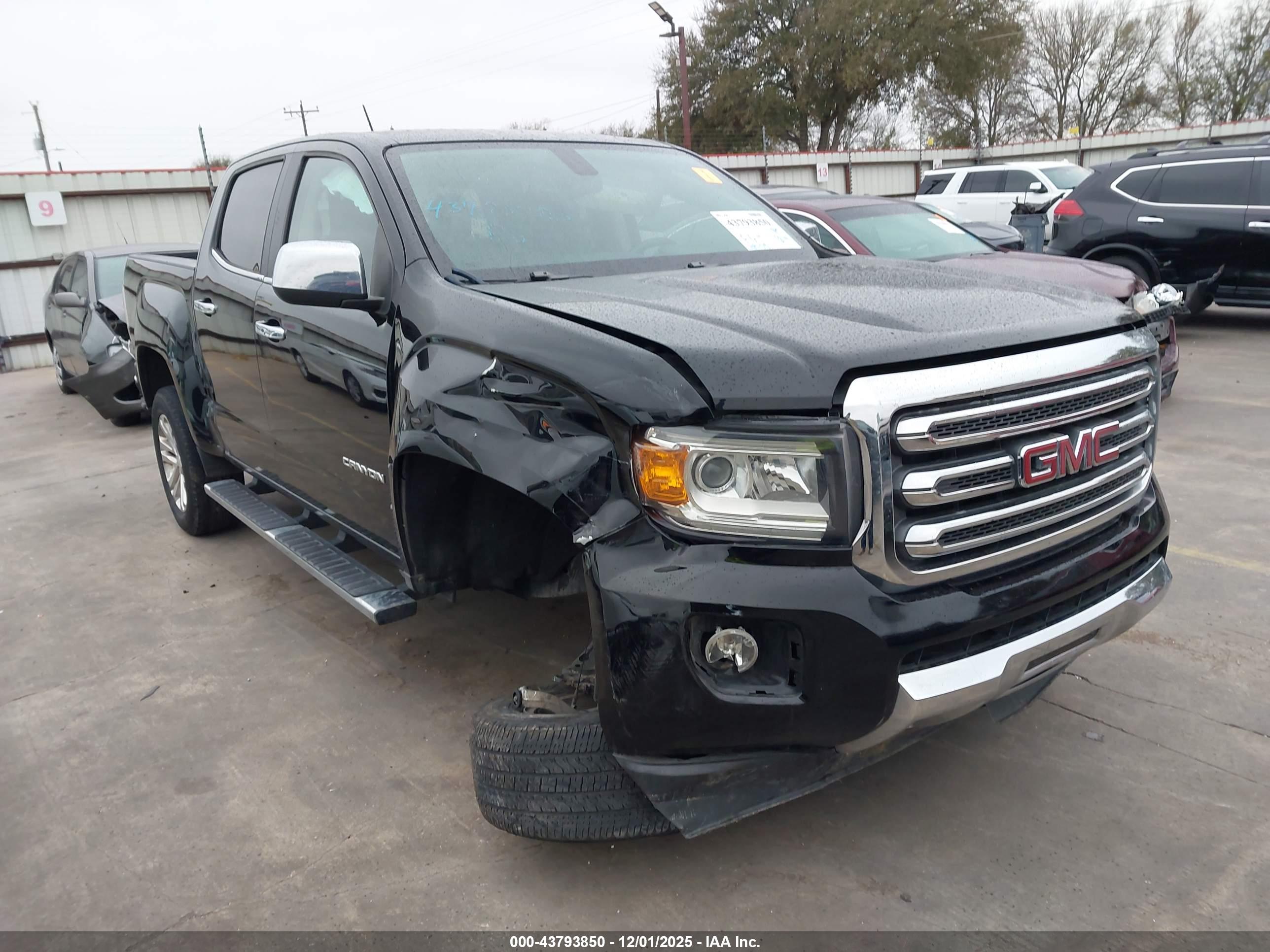 GMC CANYON image 6