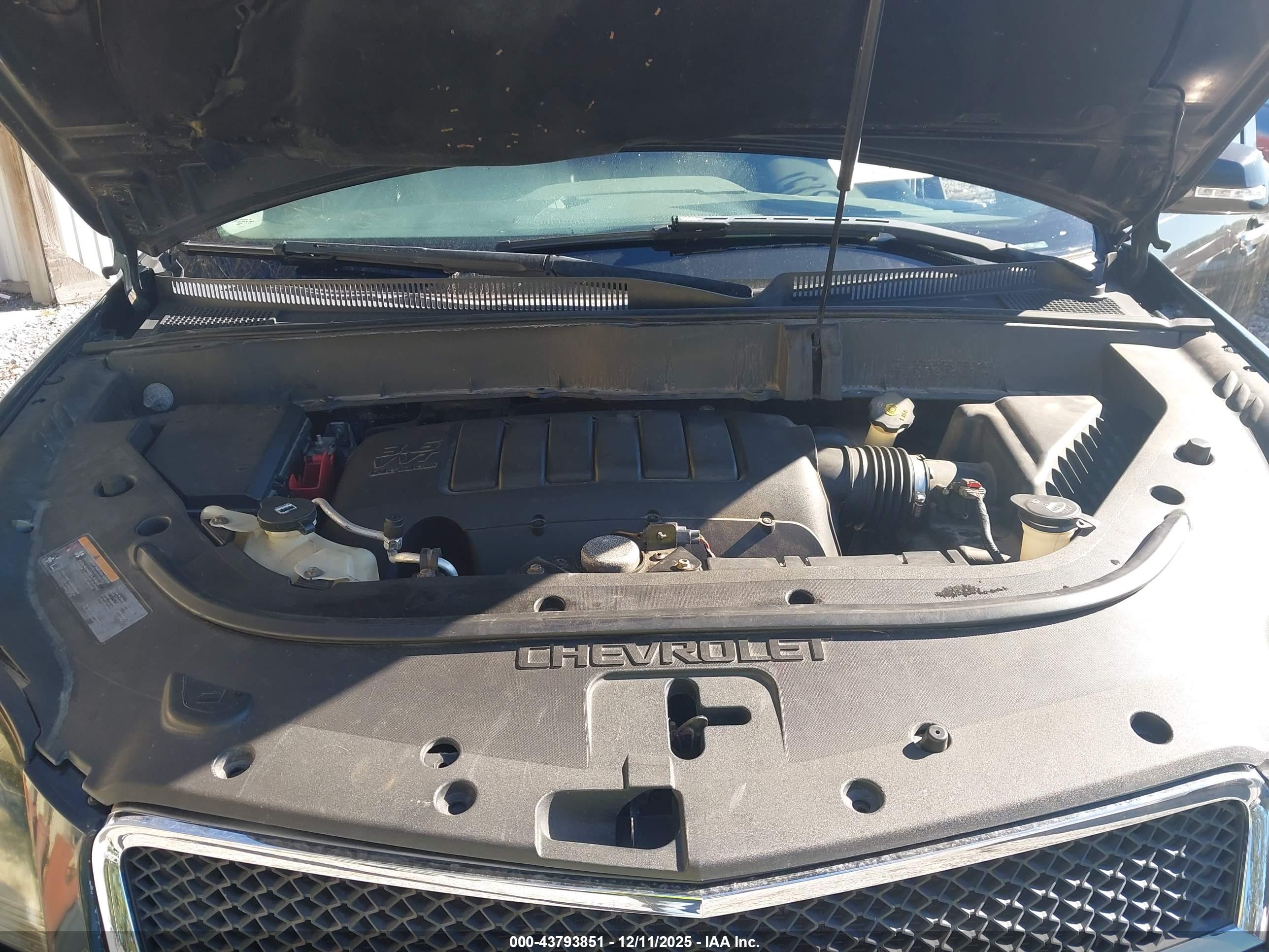 CHEVROLET TRAVERSE image 10