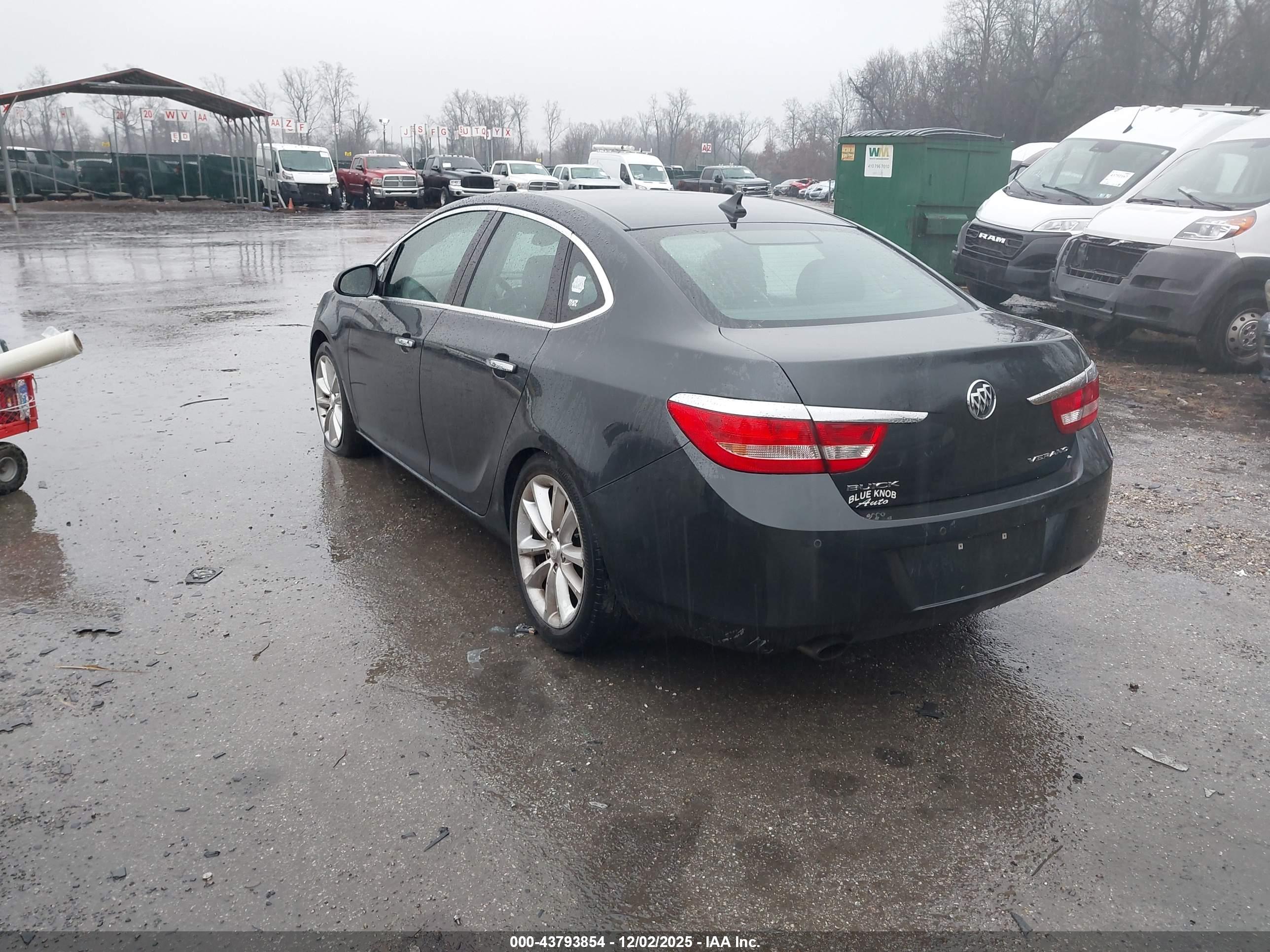 BUICK VERANO image 3
