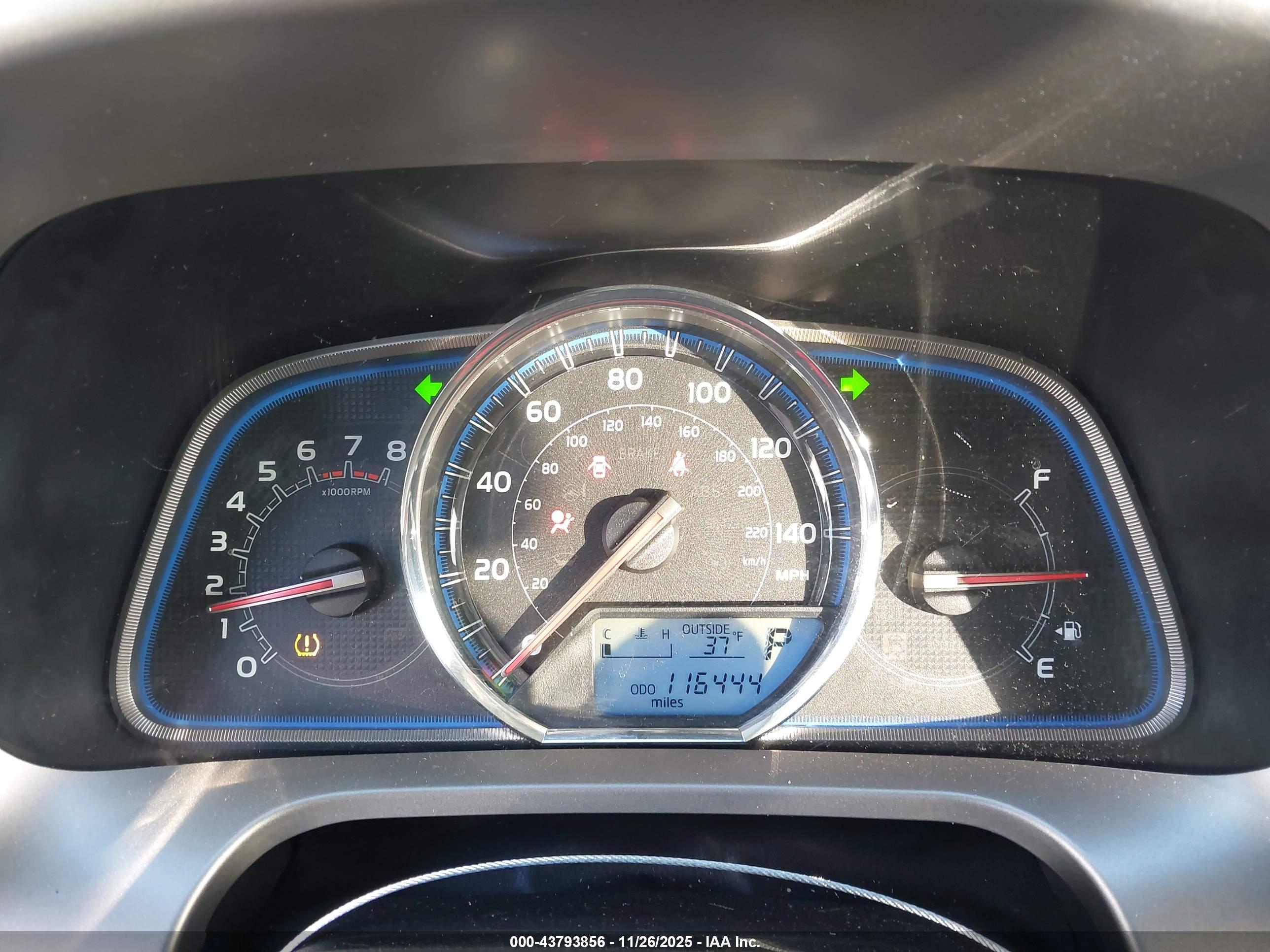 TOYOTA RAV4 image 7