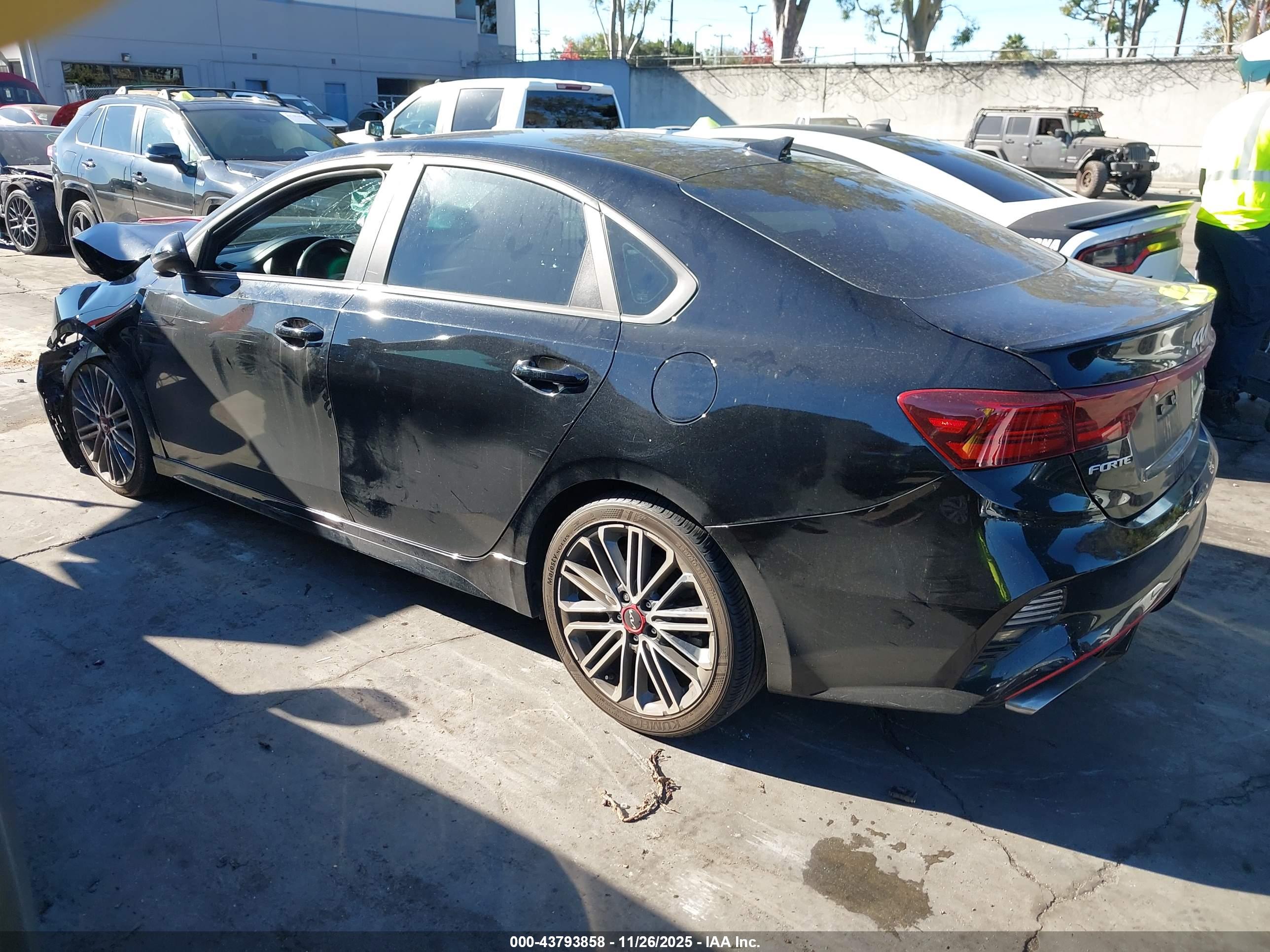 KIA FORTE image 3