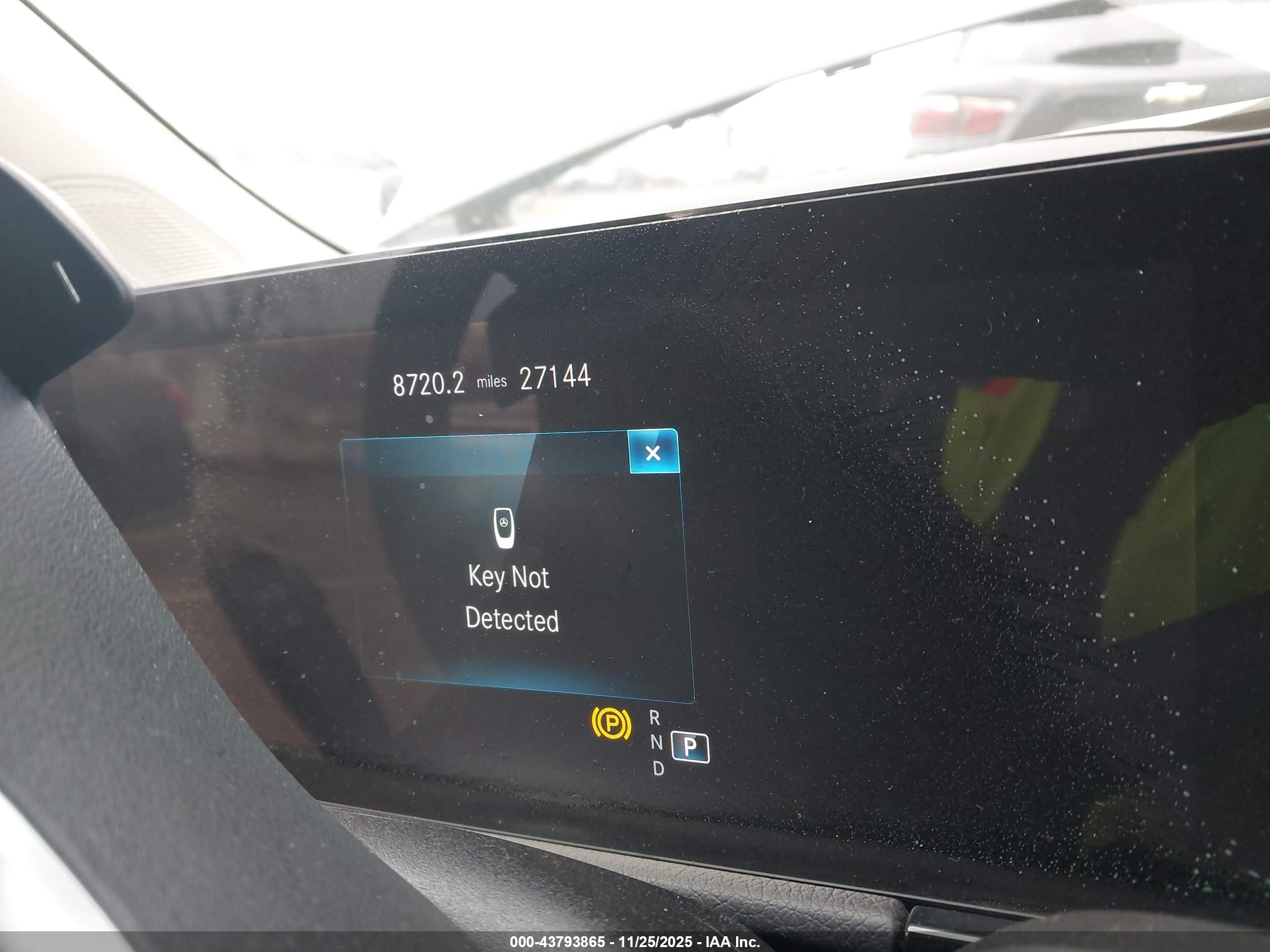 MERCEDES-BENZ GLA image 7