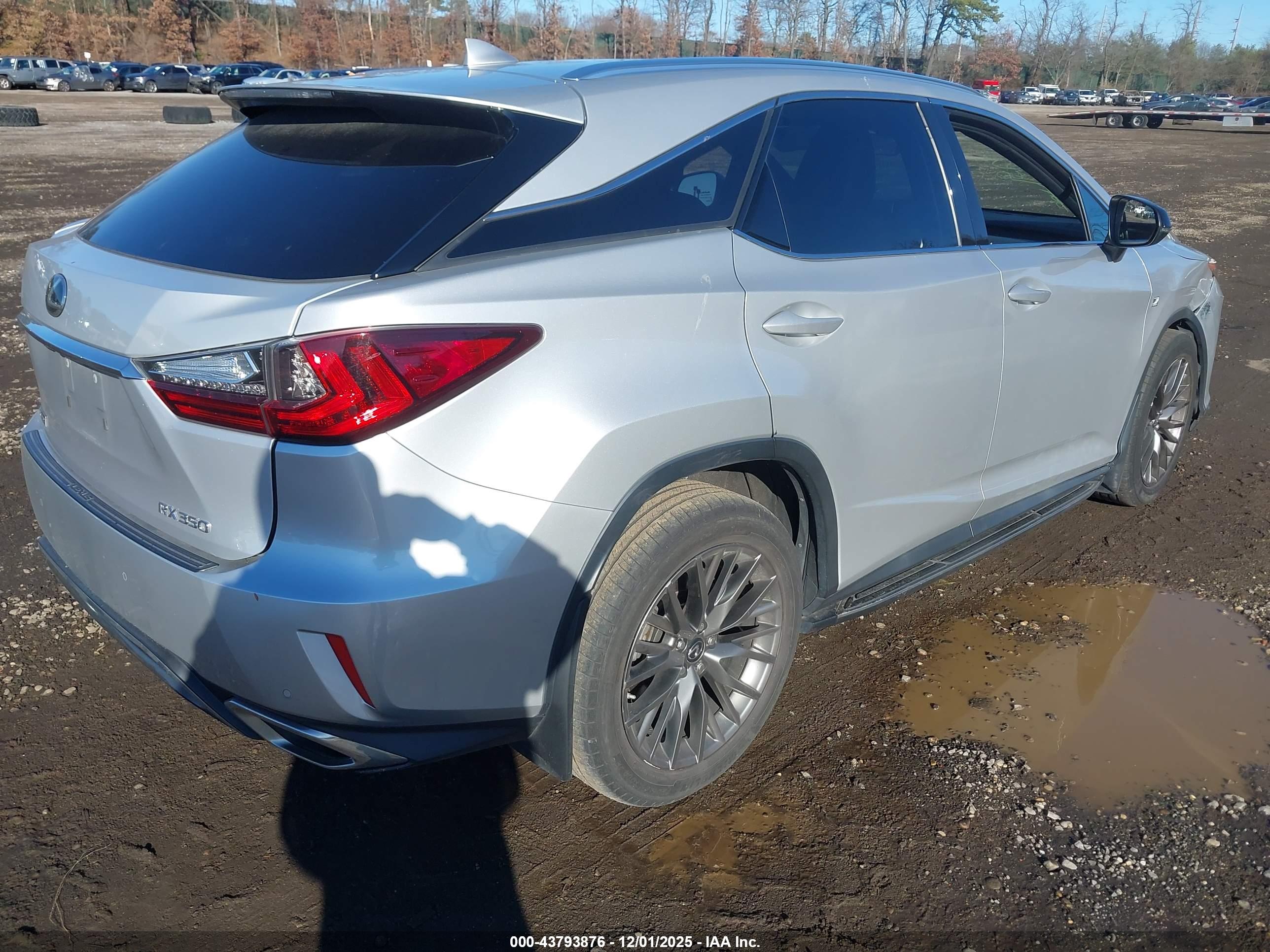 LEXUS RX image 4