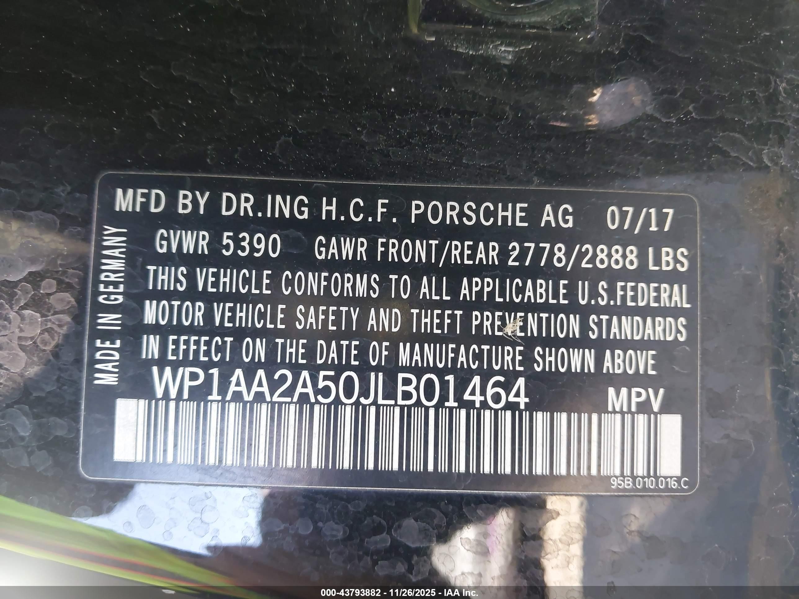 PORSCHE MACAN image 9