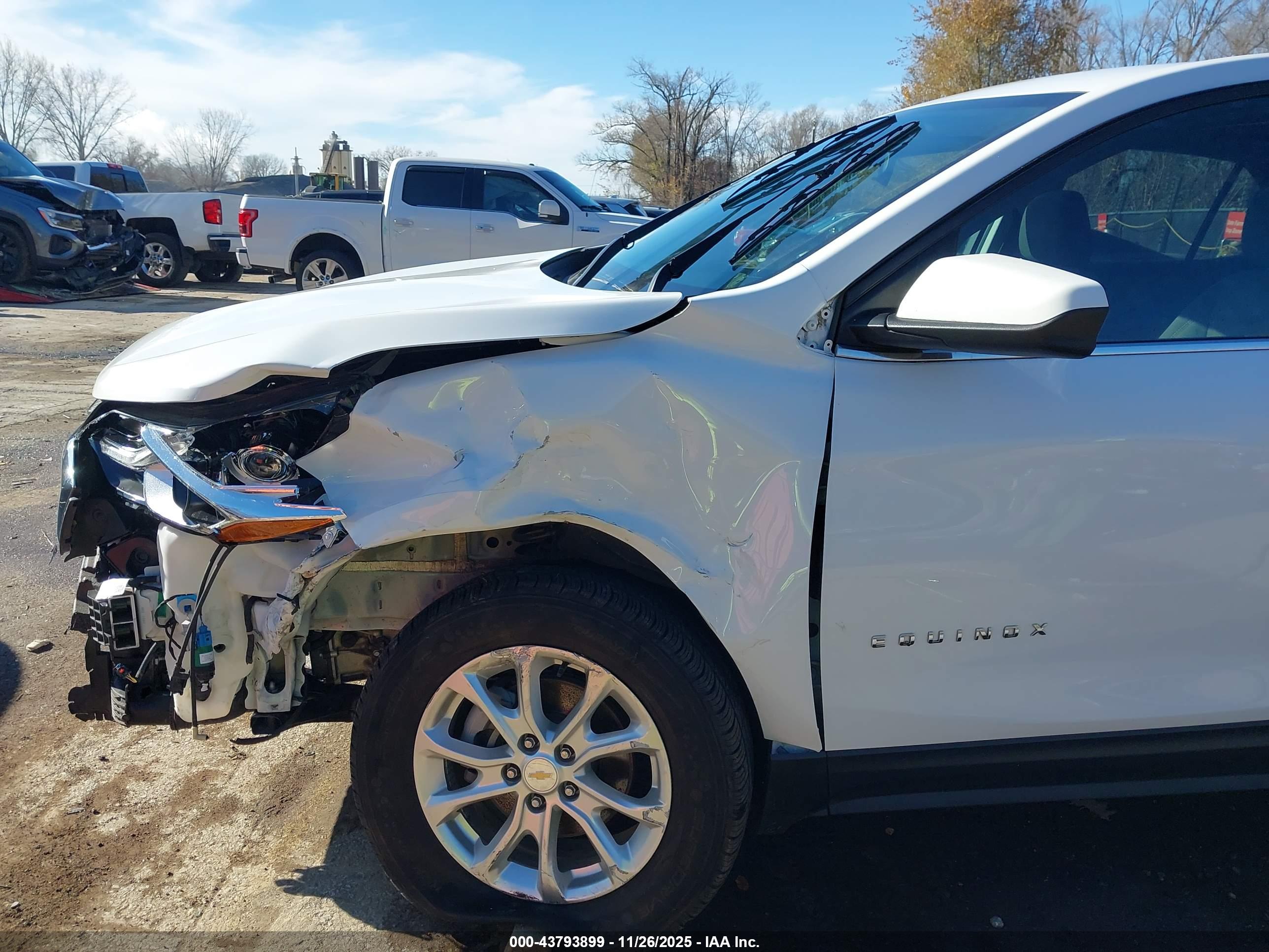 CHEVROLET EQUINOX image 6