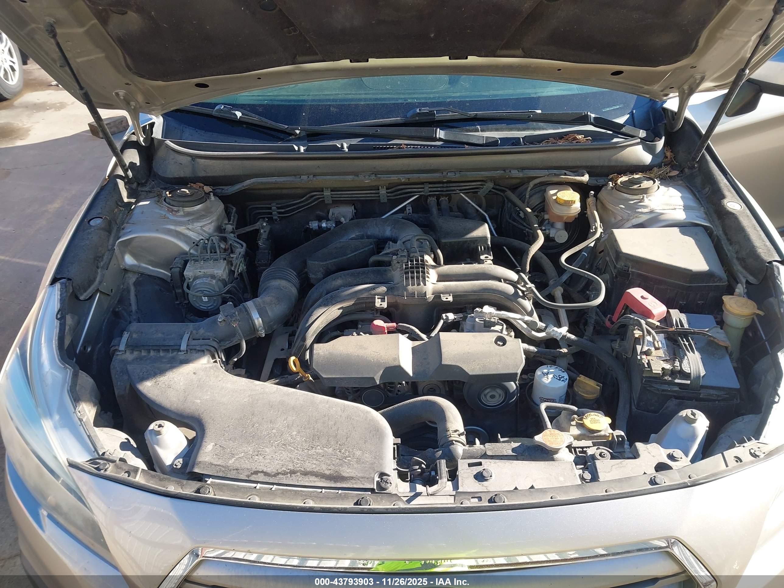 SUBARU OUTBACK image 10