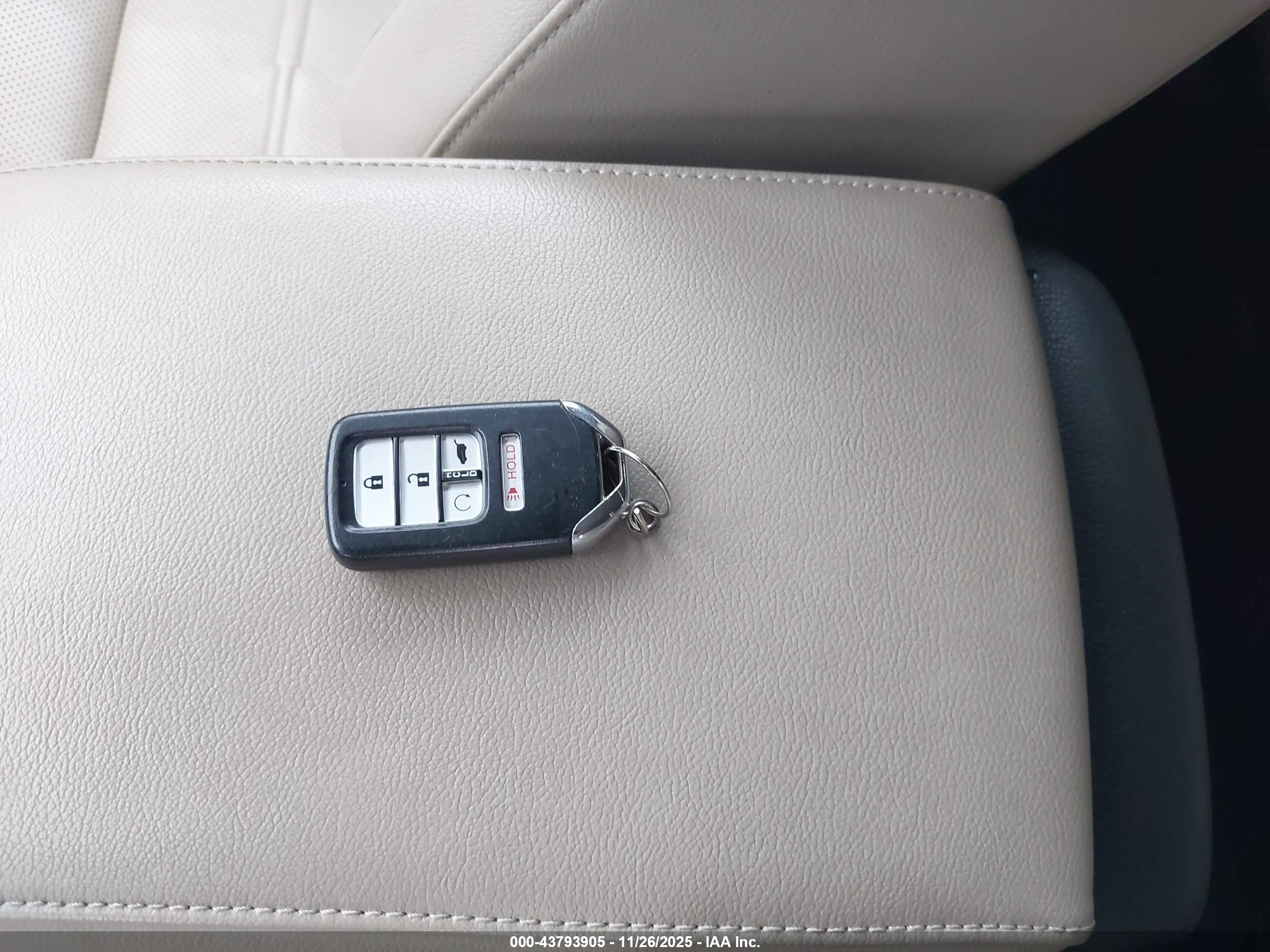 HONDA CR-V image 11