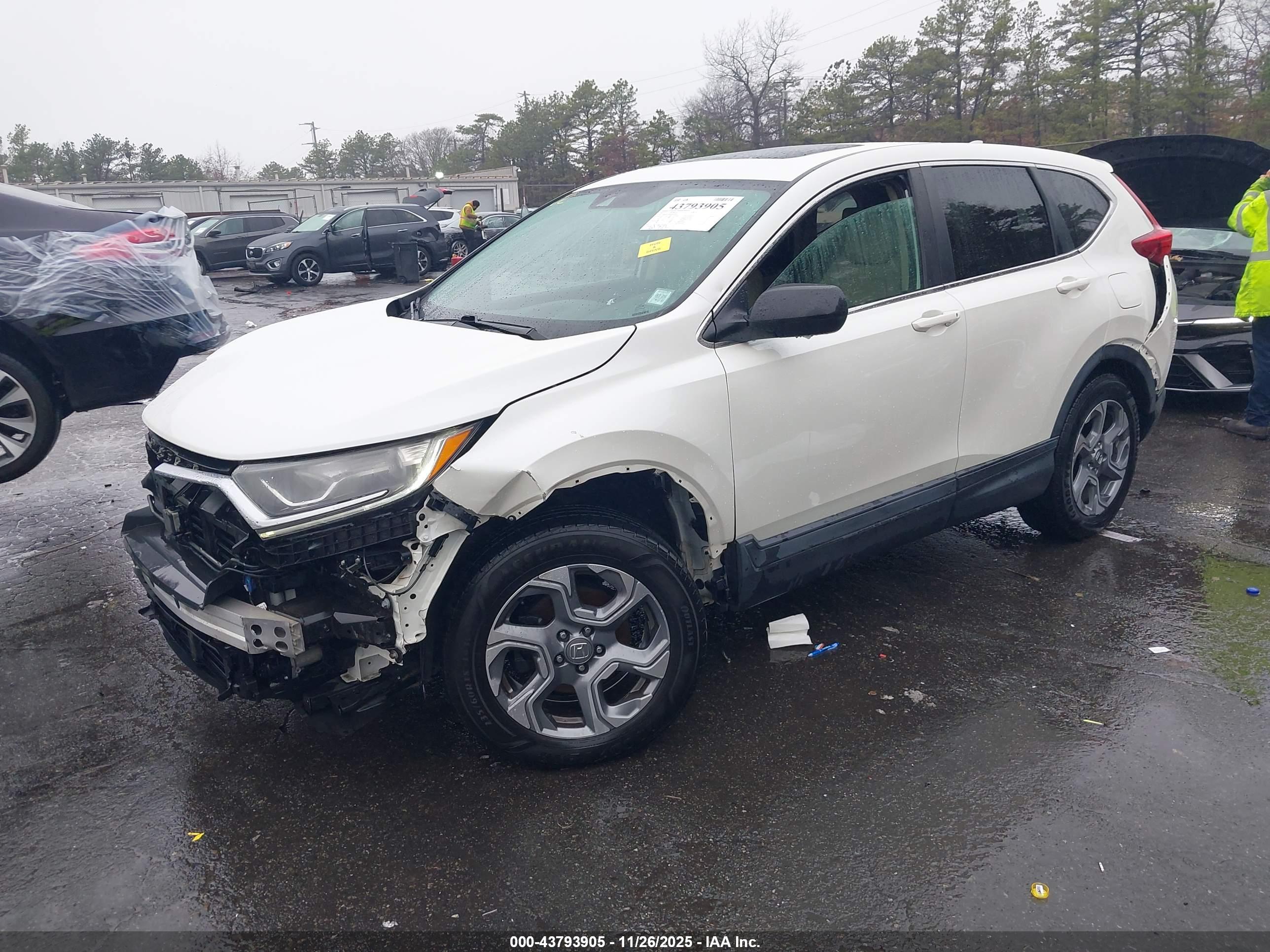 HONDA CR-V image 2