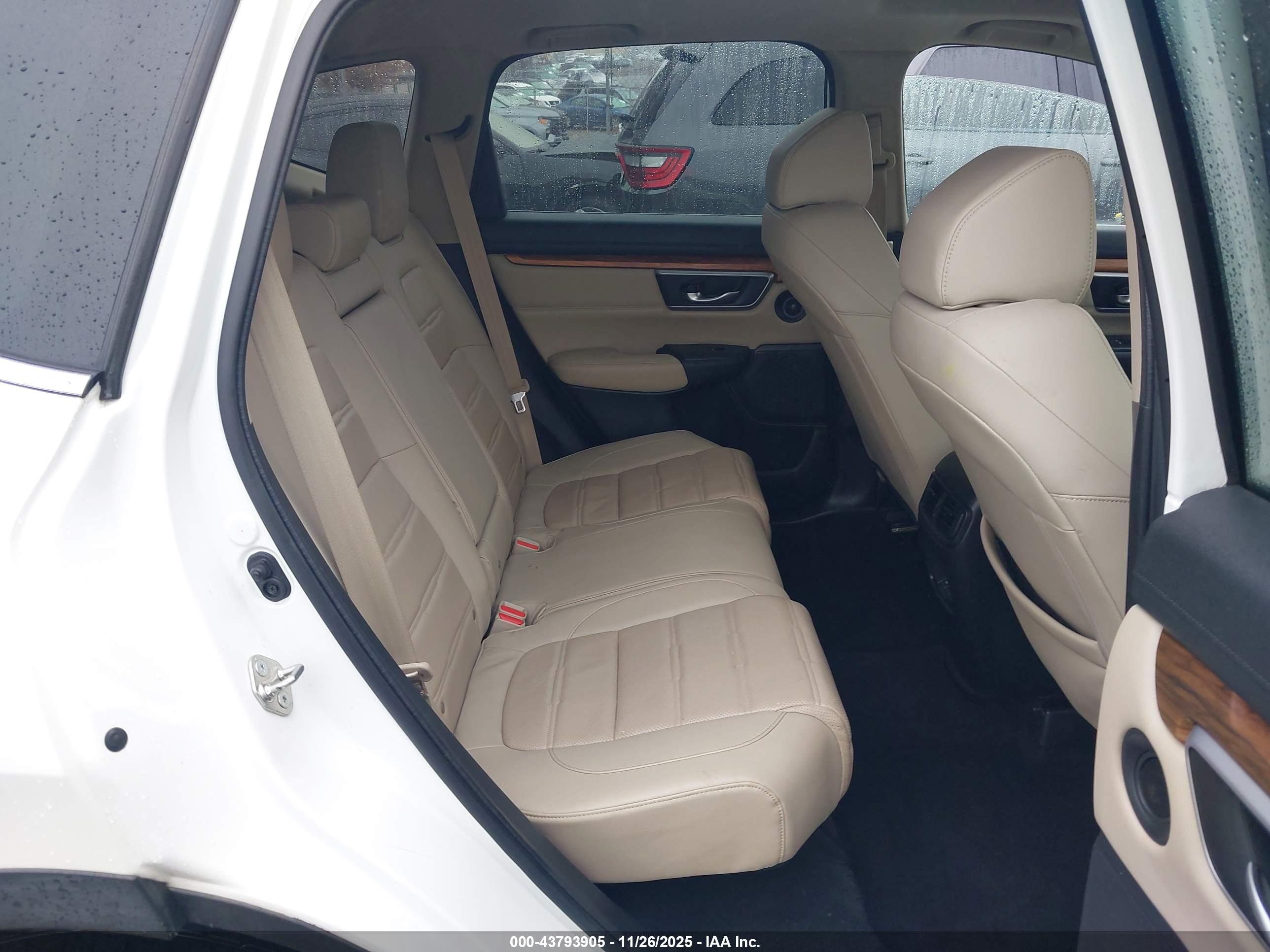 HONDA CR-V image 8
