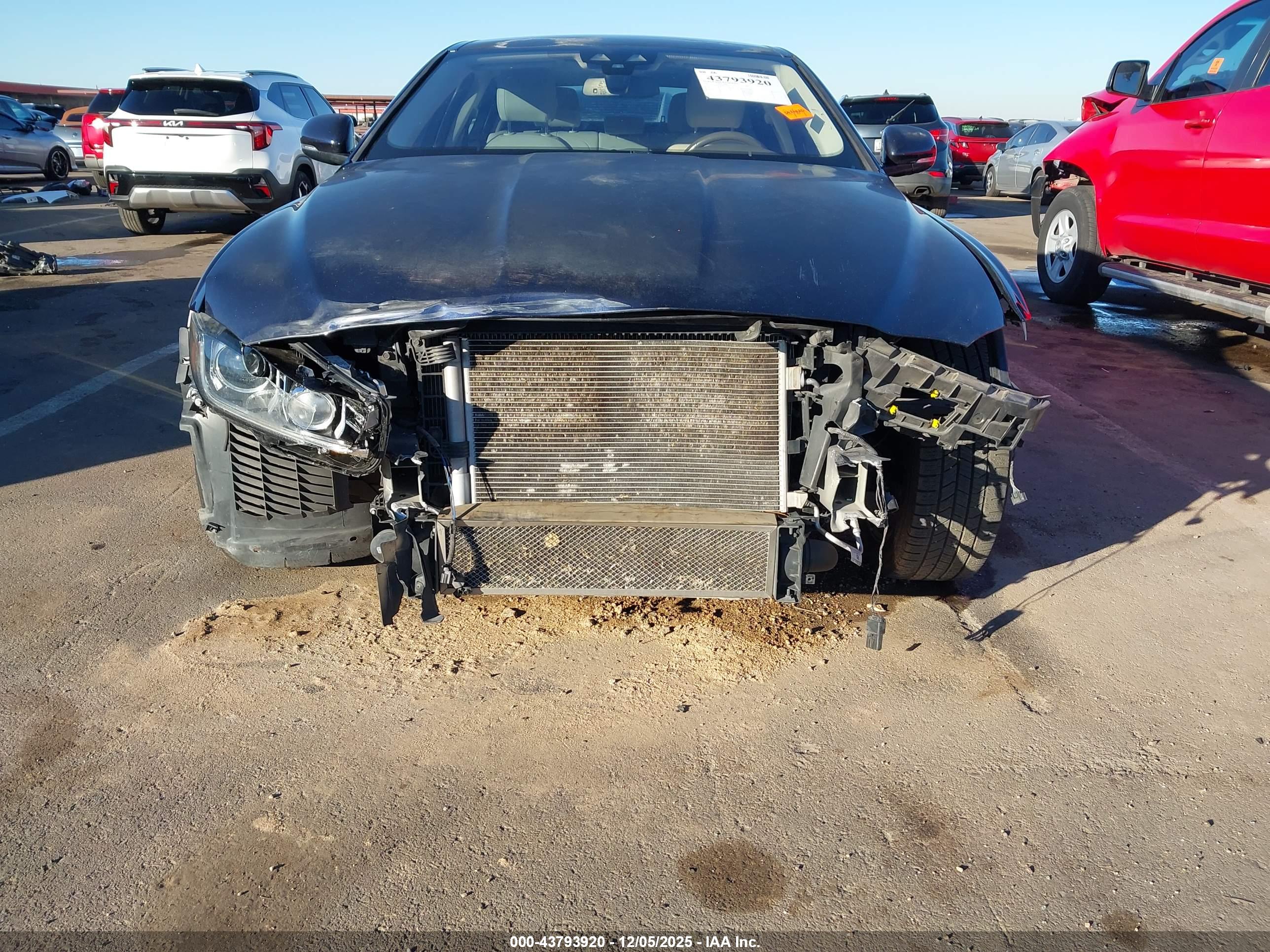 JAGUAR XE image 6