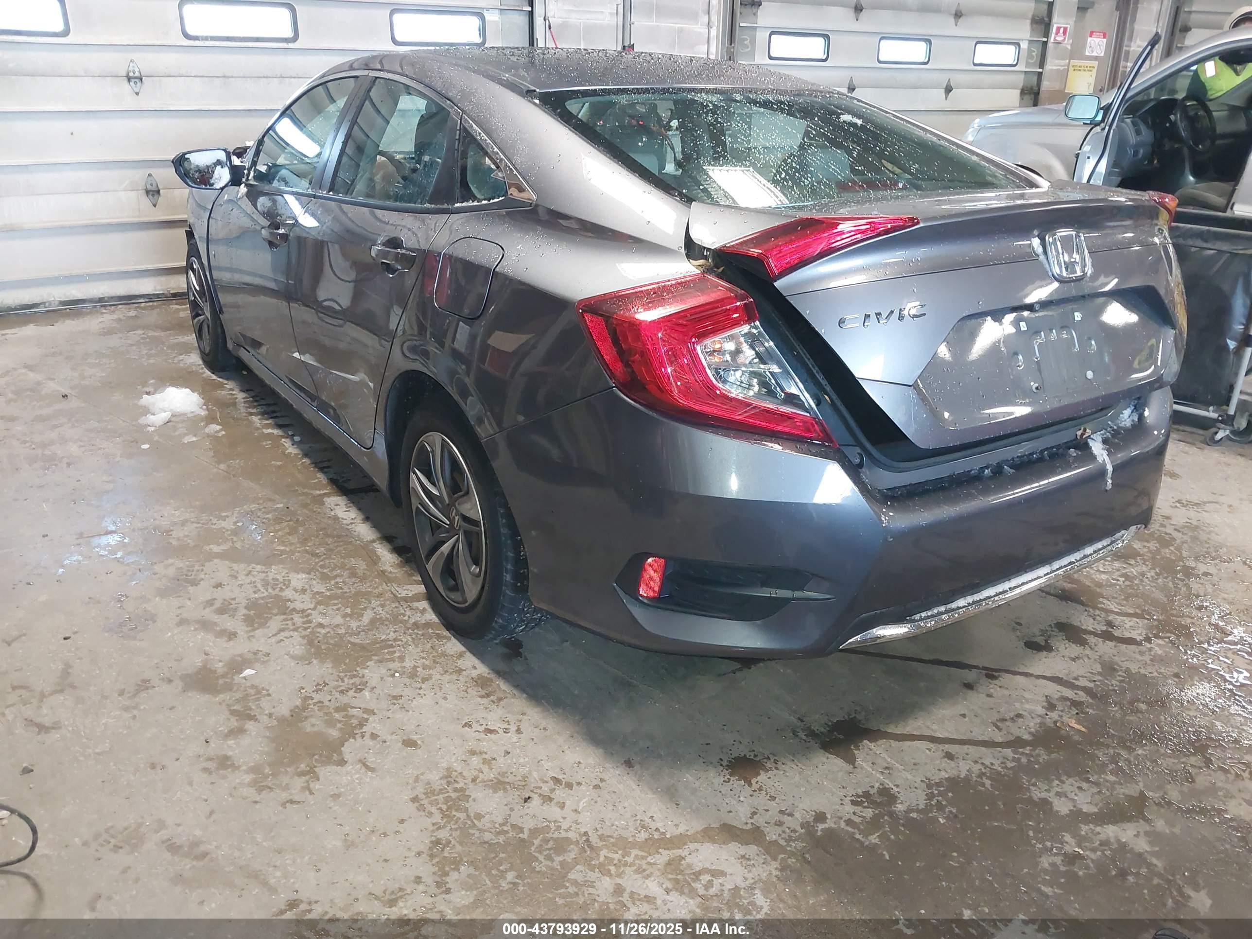 HONDA CIVIC image 3