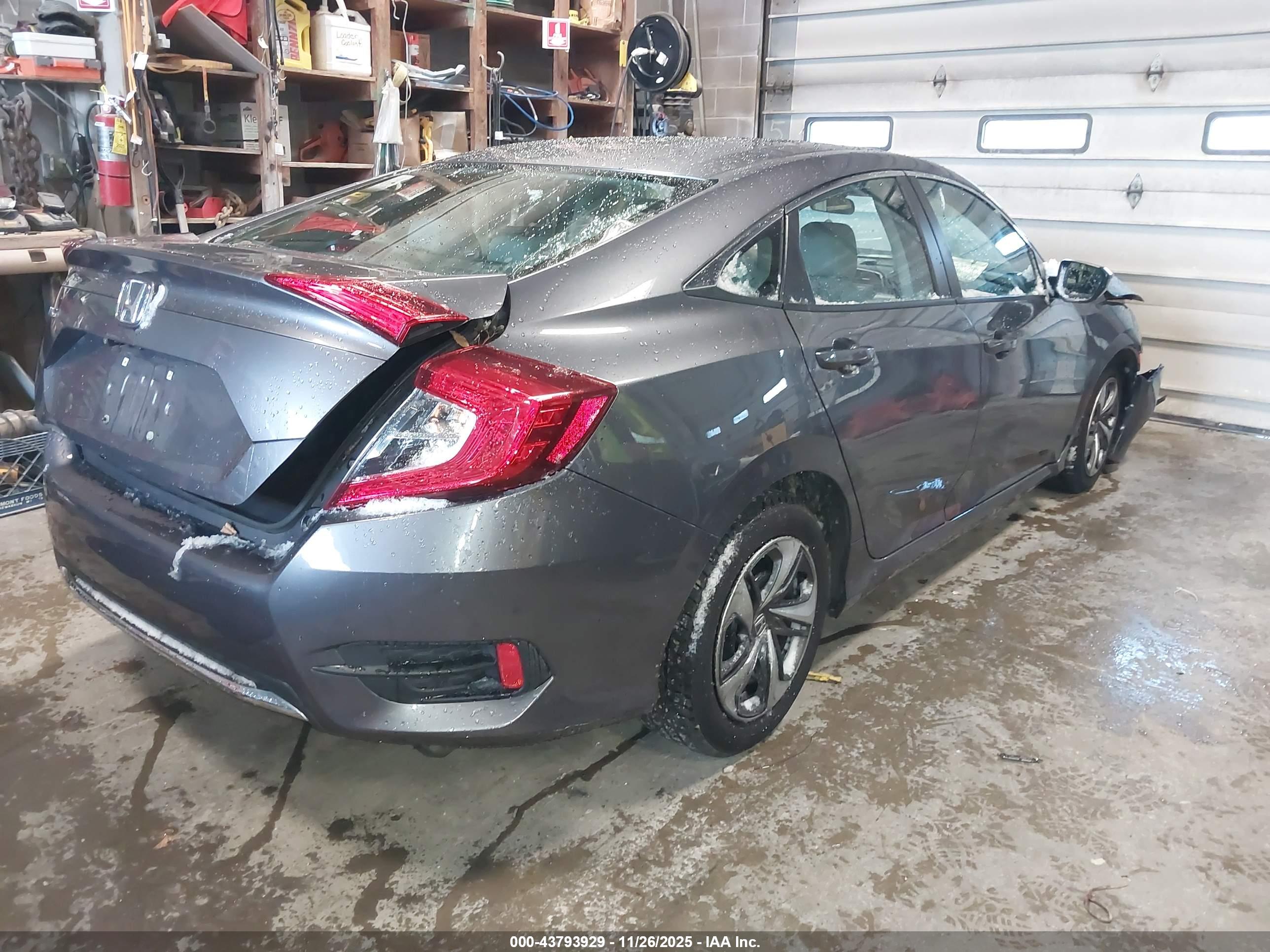 HONDA CIVIC image 4