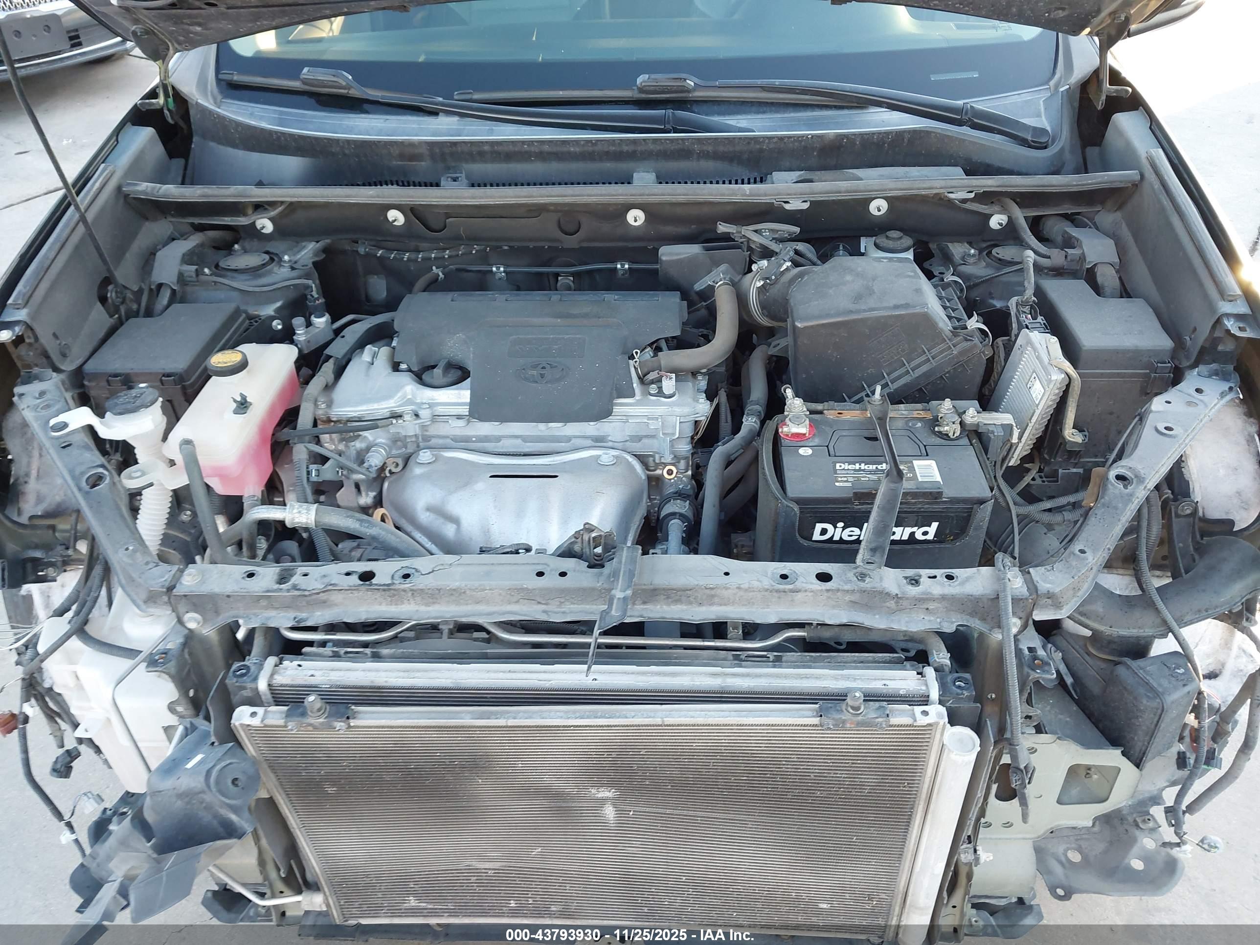 TOYOTA RAV4 image 10