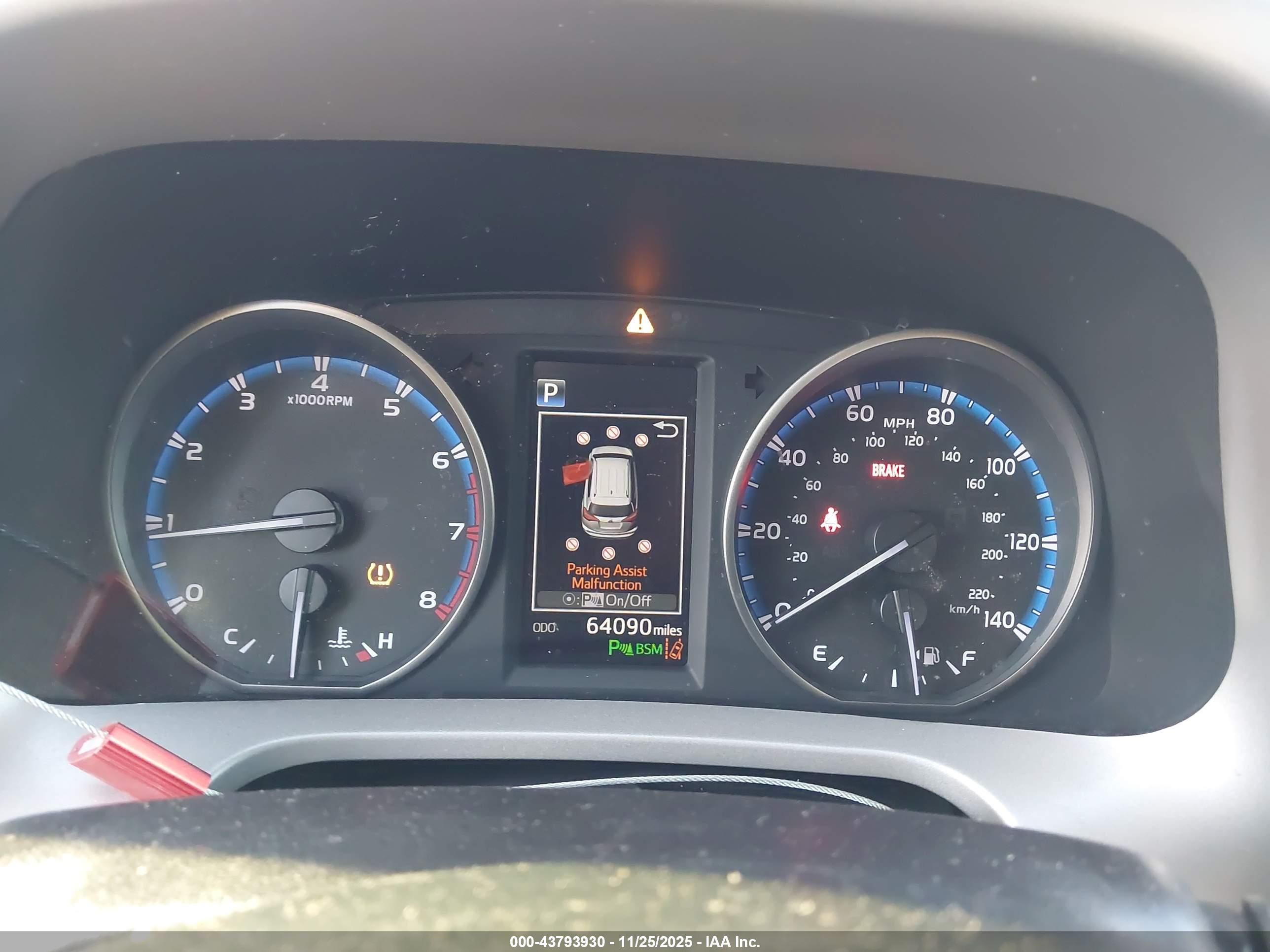 TOYOTA RAV4 image 7