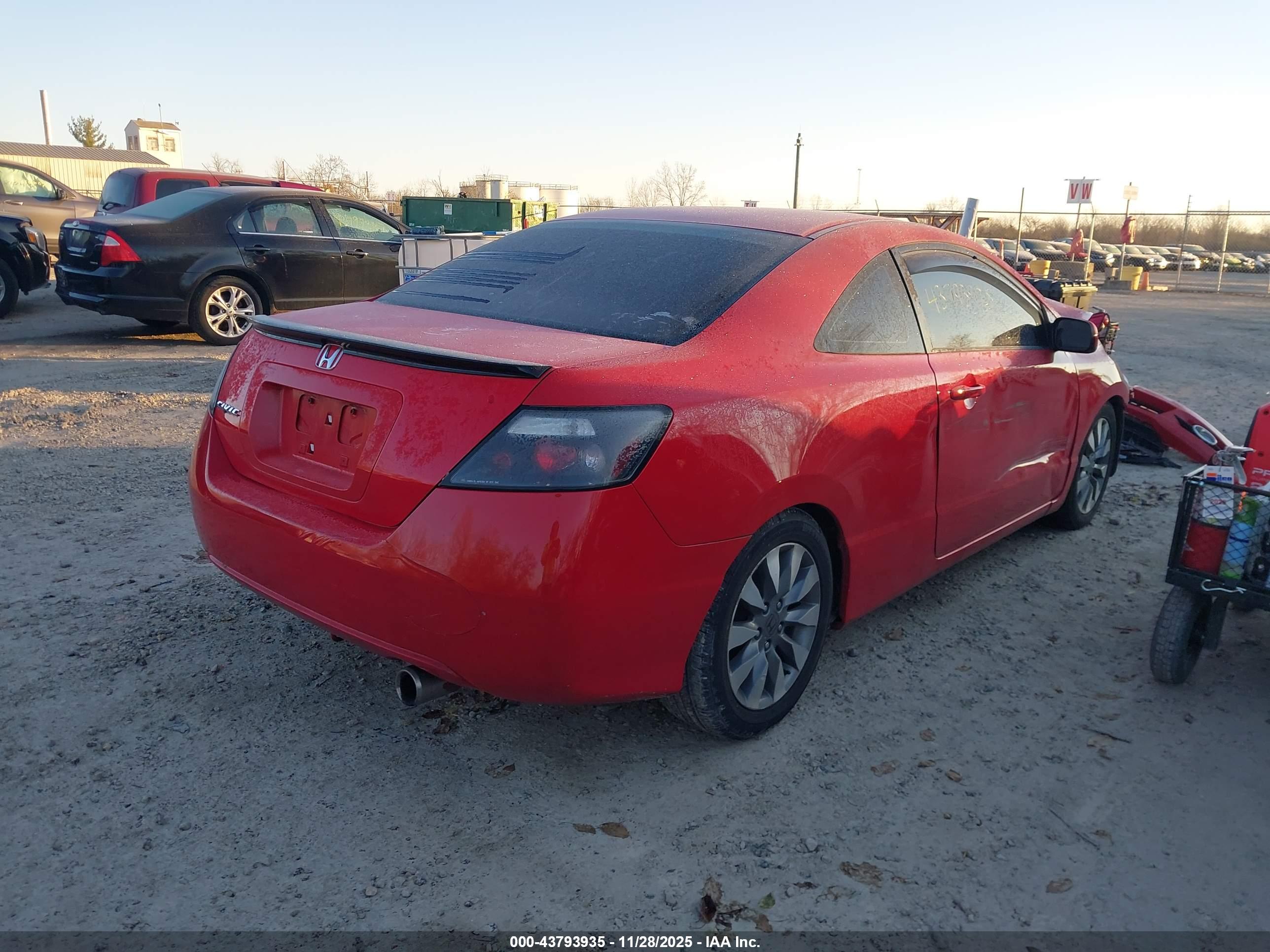 HONDA CIVIC image 4