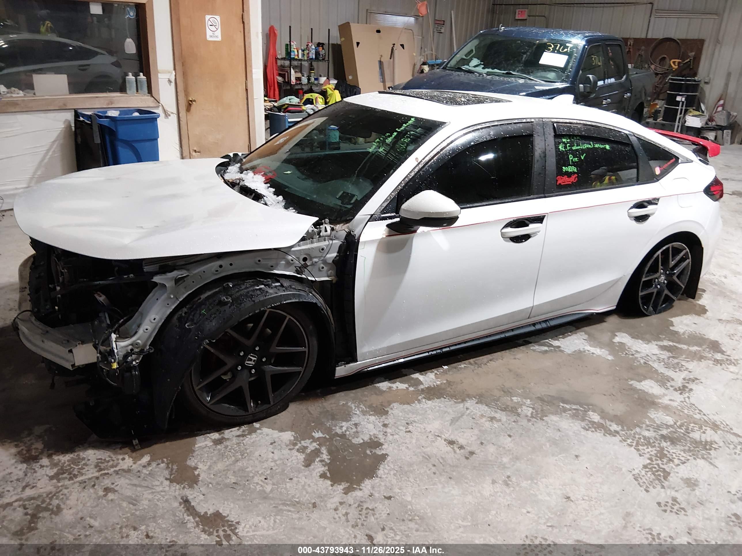 HONDA CIVIC image 2